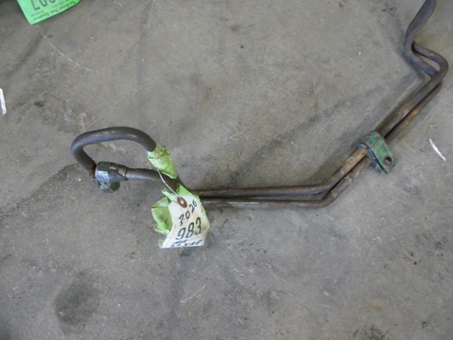 JD 20 series tractor (2) right side remotes Part #AR32589 &AR32588 Tag #983