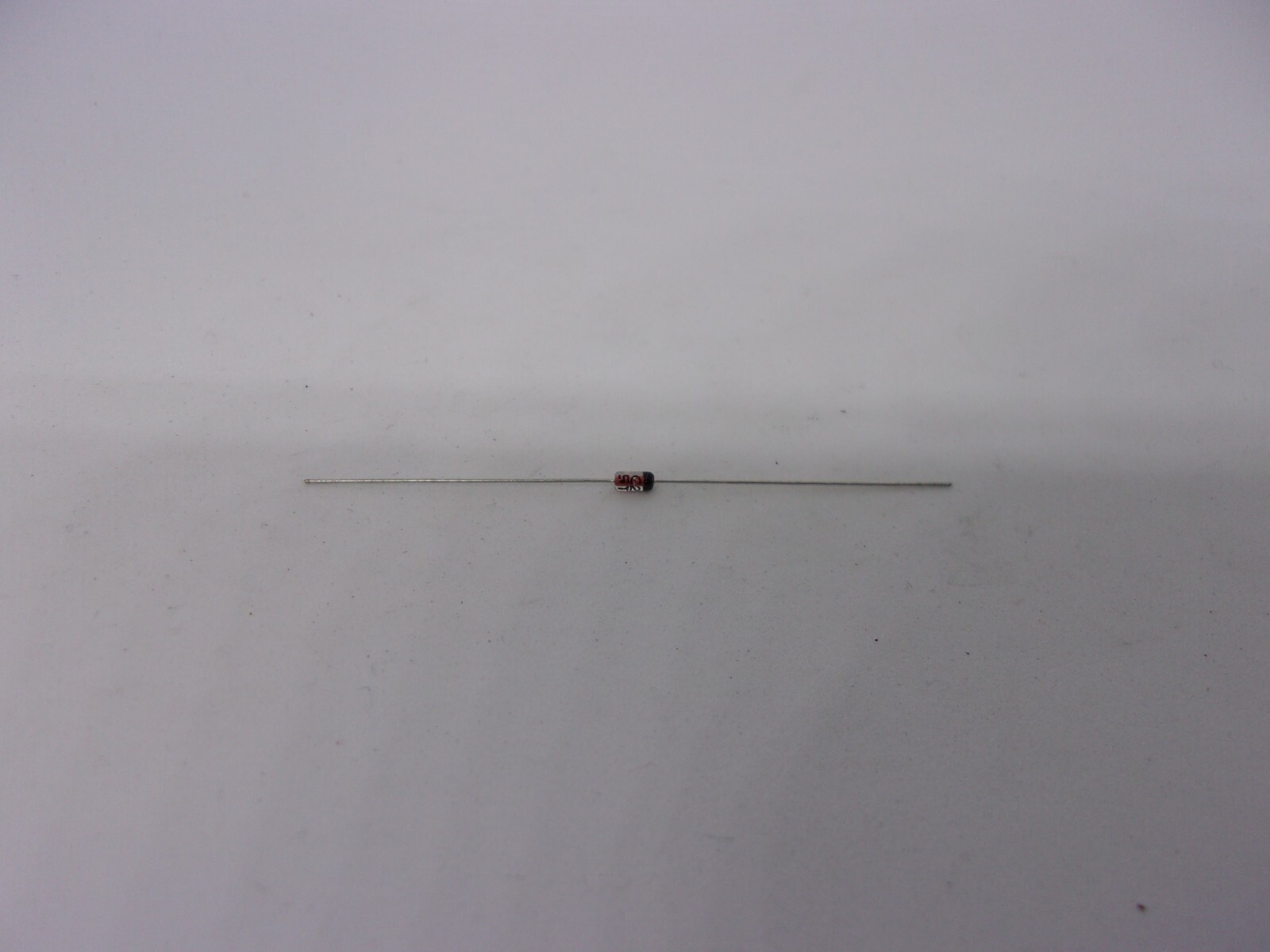 20 Pcs Pack Lot Silicon Planar Zener Diodes 1/2W 0.5W DO-35 Package DIP – 3V