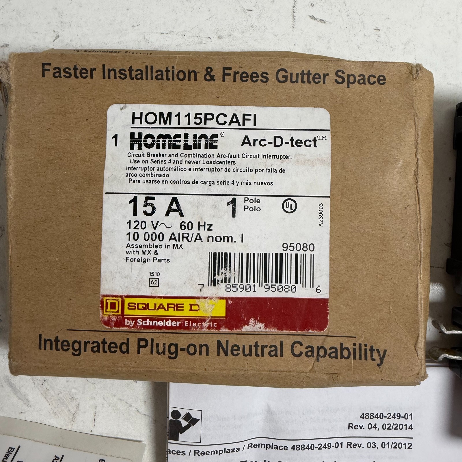 Square D HOM115PCAFI Black 15A Single-Pole HOM Series Miniature Circuit Breaker