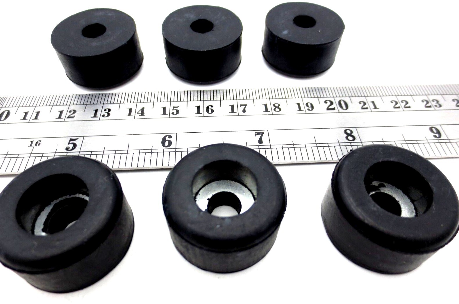 Screw On Rubber Bumper Pad Foot For #14, 1/4″Screw Bolt Hole, 1″ Pad 9/16″ Tall