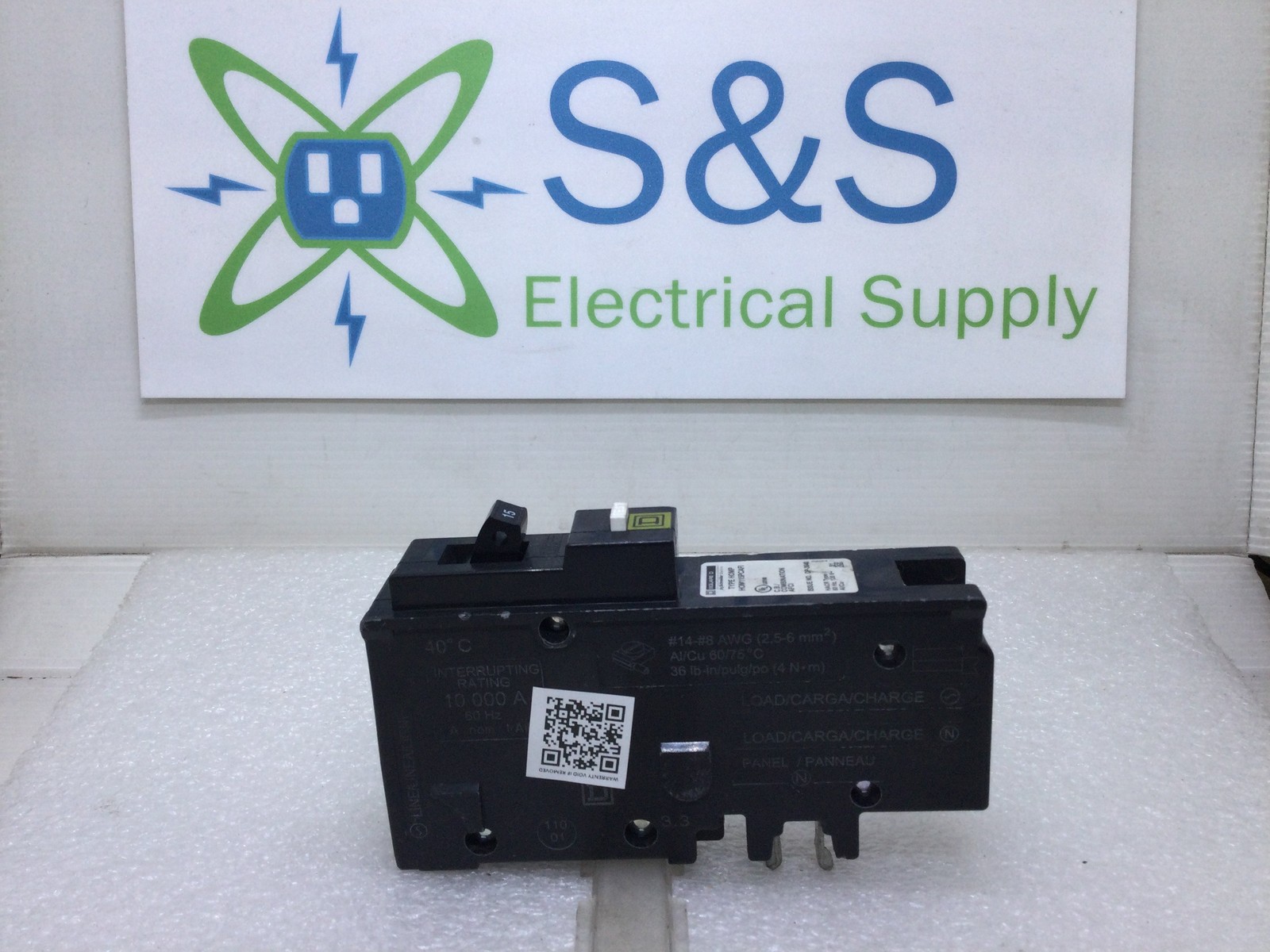Square D HOM115PCAFI 15 Amp 1 Pole 120V Combo Arc Fault Breaker – Cosmetic Flaw