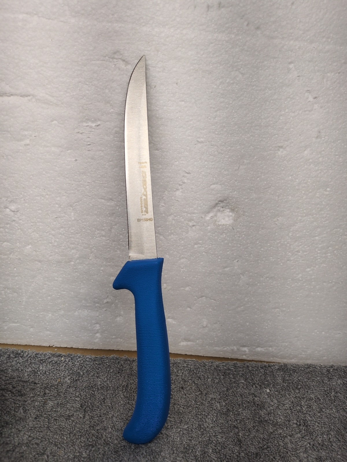 Dexter Russell EP156HG Sani-Safe Boning Knife 6″ Hollow Ground 11233 blue Qty-1
