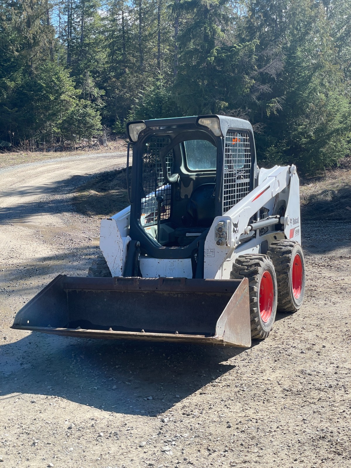 2015 BOBCAT S530 SKID STEER LOADER – AUXILLARY HYDRAULICS – REALLY LOW HOURS!!!