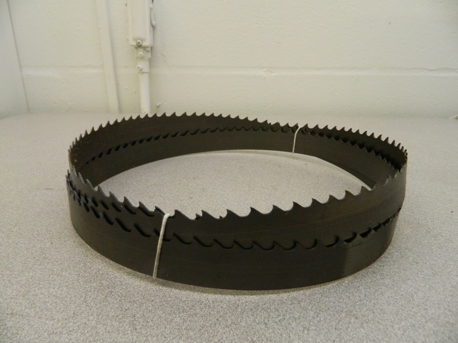 Lenox Welded Band Saw Blade 2-3 TPI 7′ 9″ Long 1″ Wide 0.035″ Thick 2011498
