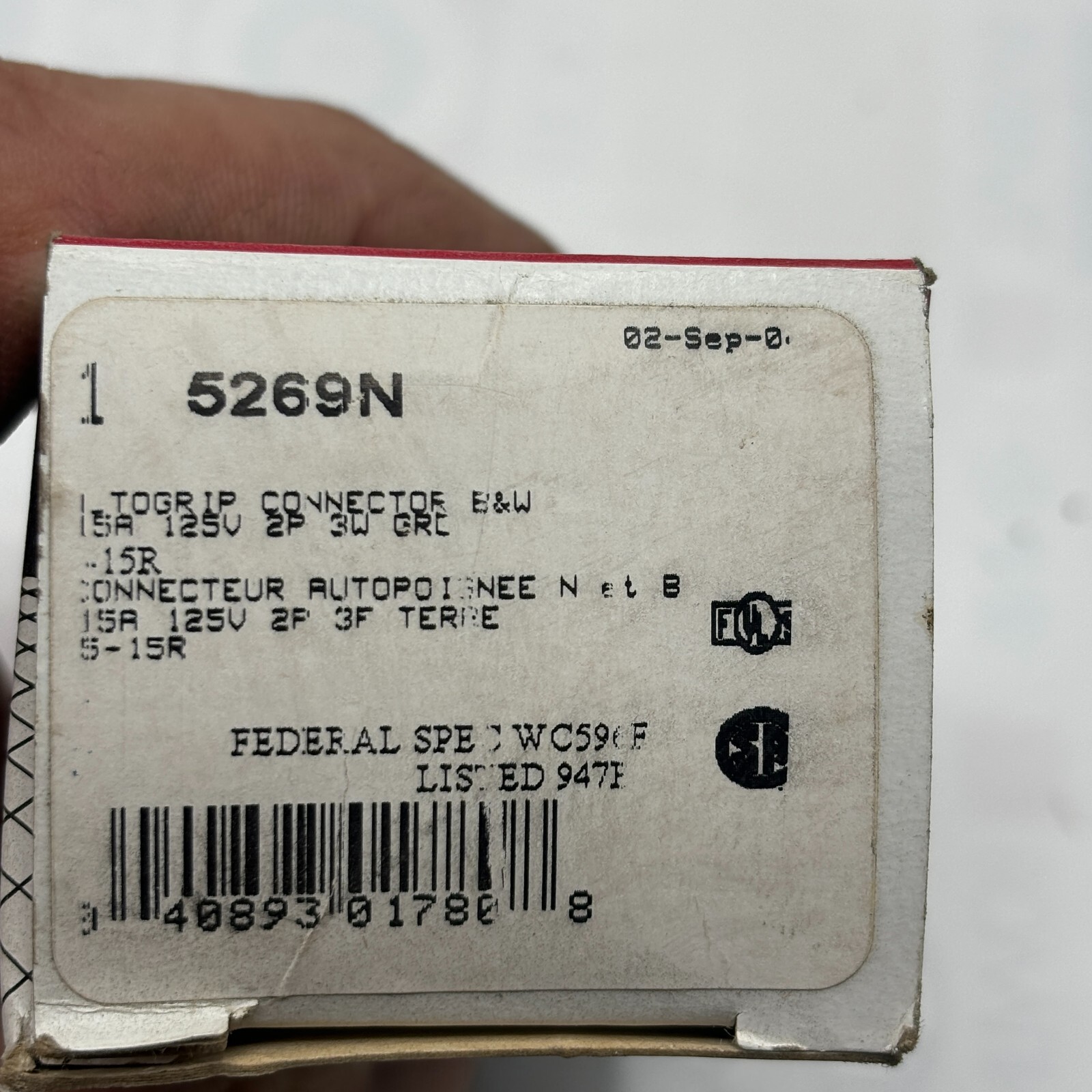 COOPER 5269N TOGRIP CONNECTOR B&L 15A 125V 2P 3W GRD ⭐