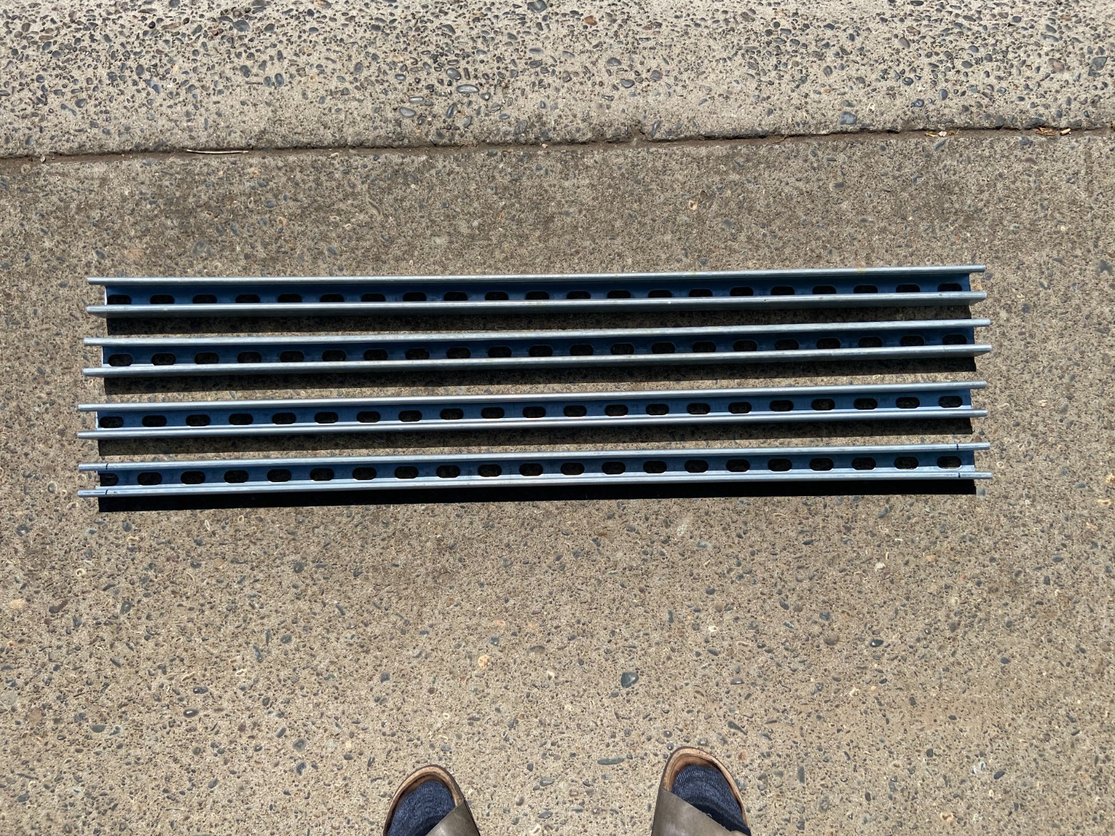 1 5/8″ x 1 5/8″ x 41.5″ Unistrut Zinc Coated Slotted