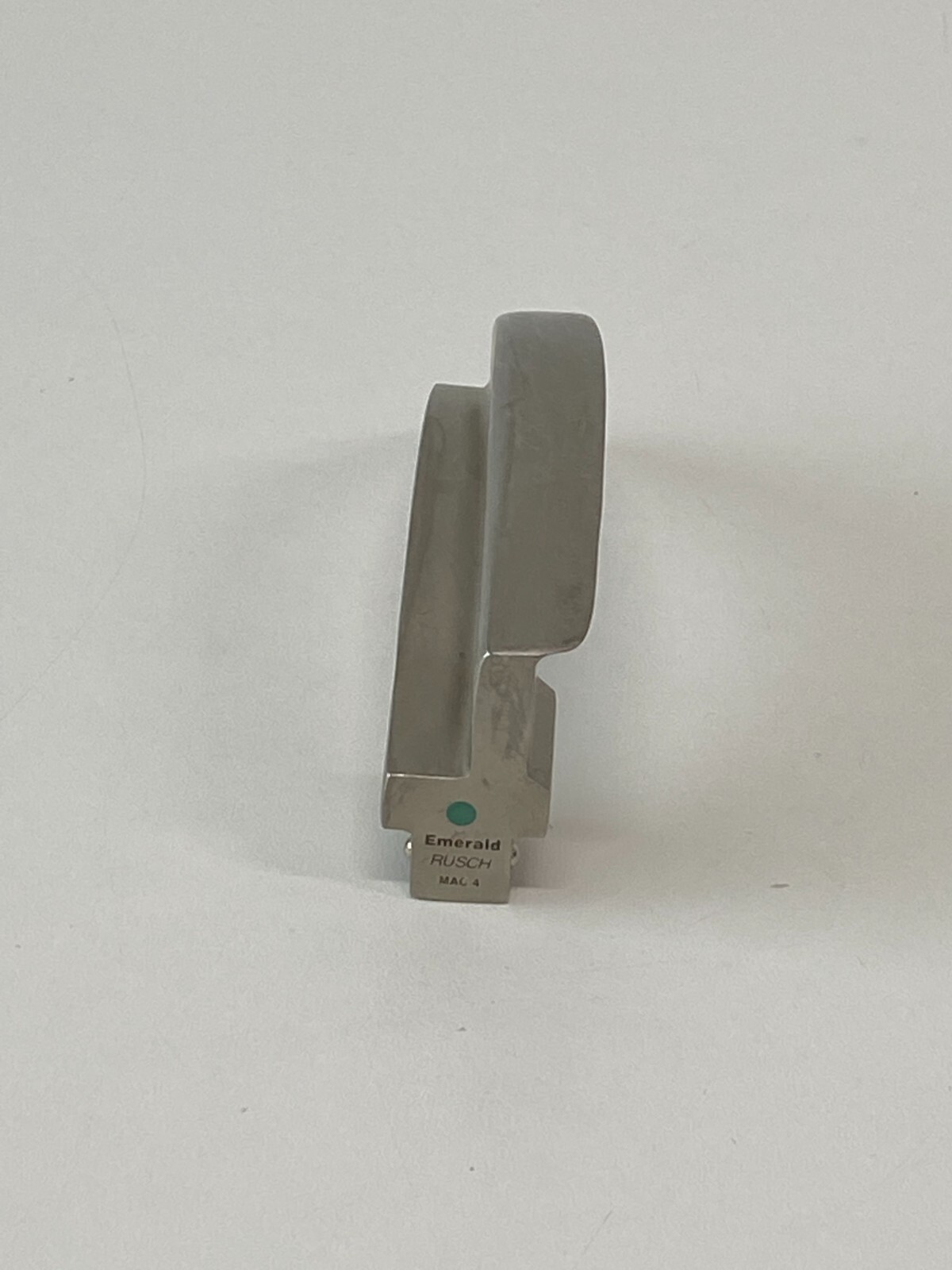L27/L28: Lot of 8 Rusch Propper Emerald Piramal Blades