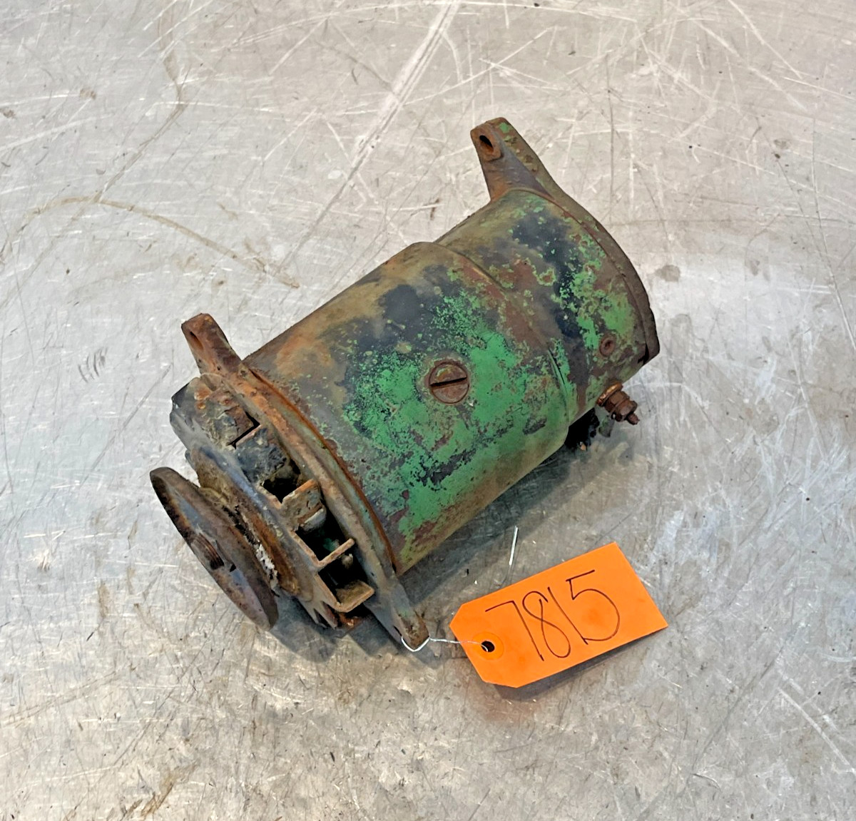 1967 John Deere 4020 Tractor 12V Generator 1100380