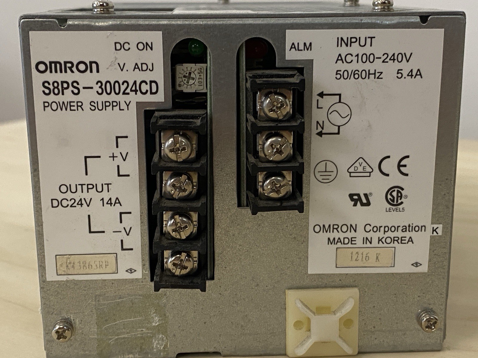 Omron S8PS-30024CD Power Supply, AC 100-240V in, Adjustable 24V DC Out, Rail Mt