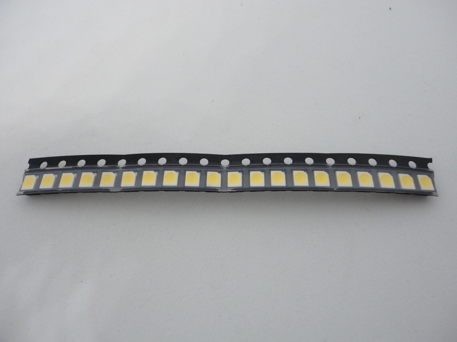 20Pcs Pack Lot Bright SMD LED Small Light Emitting Diodes 3528 1210 GREEN Color