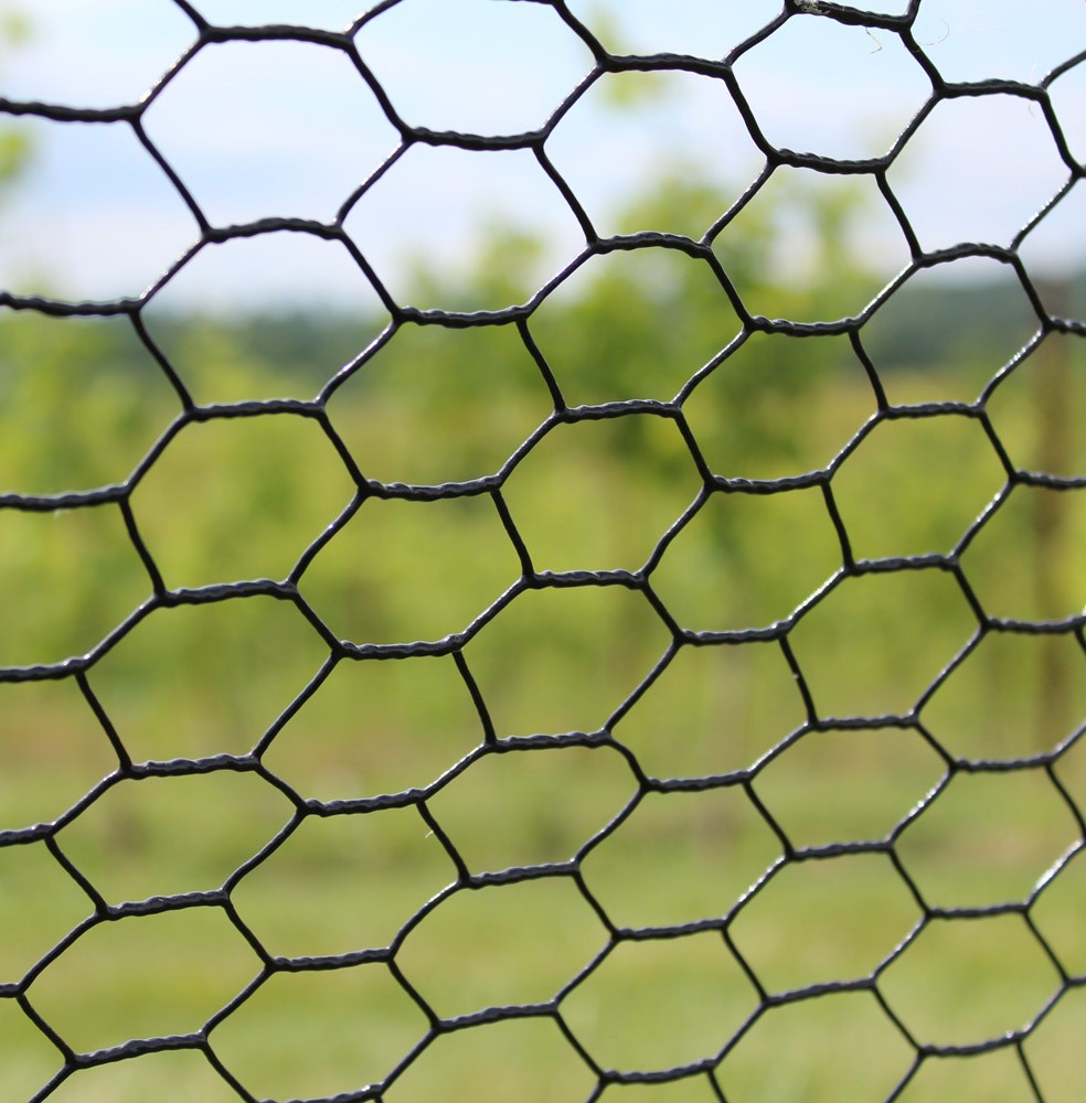 7.5′ x 100′ HEXA-GONE Heavy Steel Hex – Fence Roll