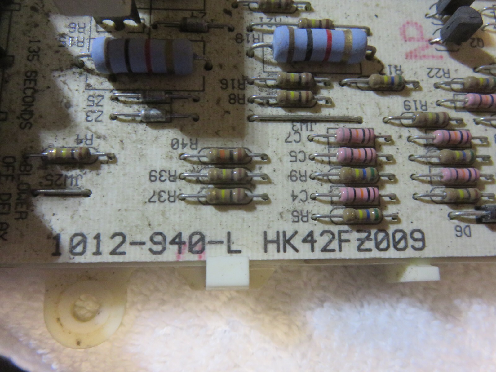 CARRIER GAS FURNACE CIRCUIT BOARD PART# HK42FZ2009 1012-940-L
