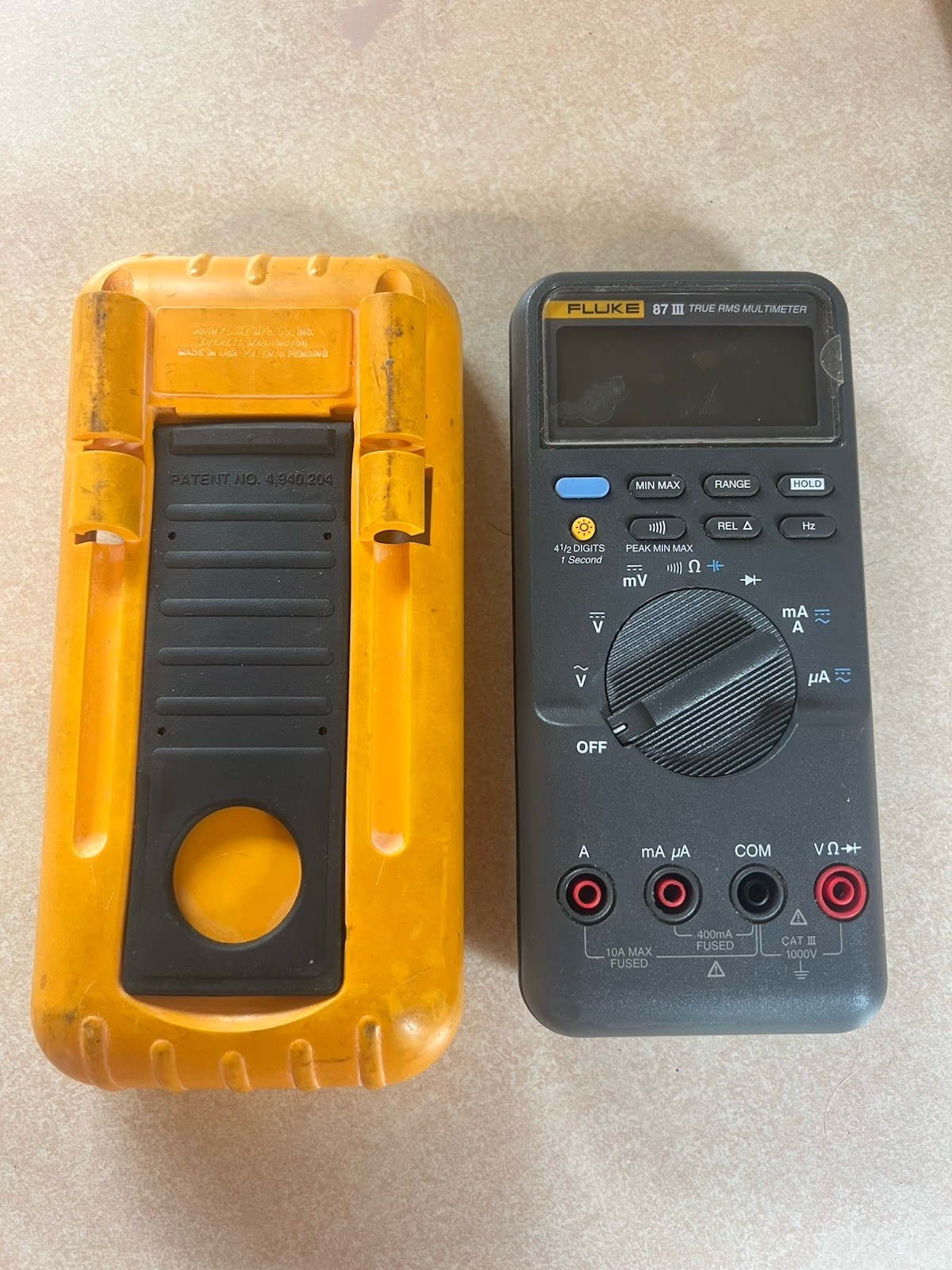 Fluke 87 III True-RMS Multimeter w/ Box & Manual
