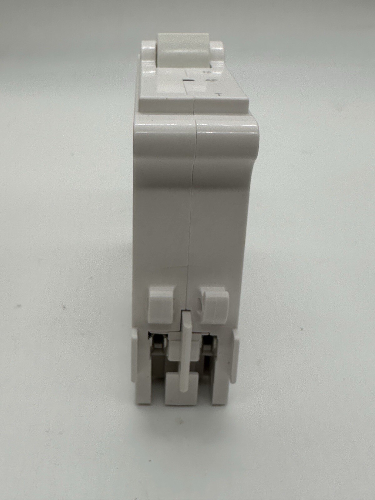 BOX OF 10 circuit breaker Leviton LB115-AFT 15 A 1-Pole Plug-on AFCI brand NEW