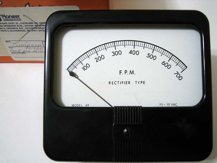 Simpson ® 0 – 700 Feet Per Minute # 49 – FS = 10 VAC Square Black Panel Meter
