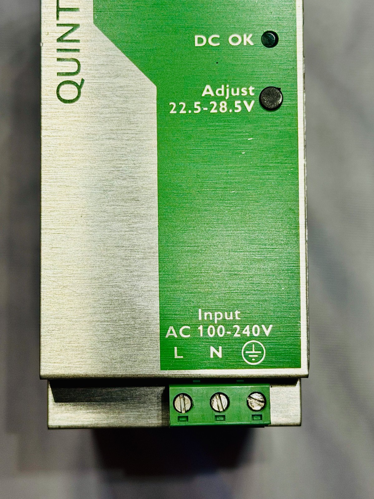 Phoenix Contact Quint Power 100-240V 24VDC 5A QUINT-PS-100-240AC/24DC/5A USED