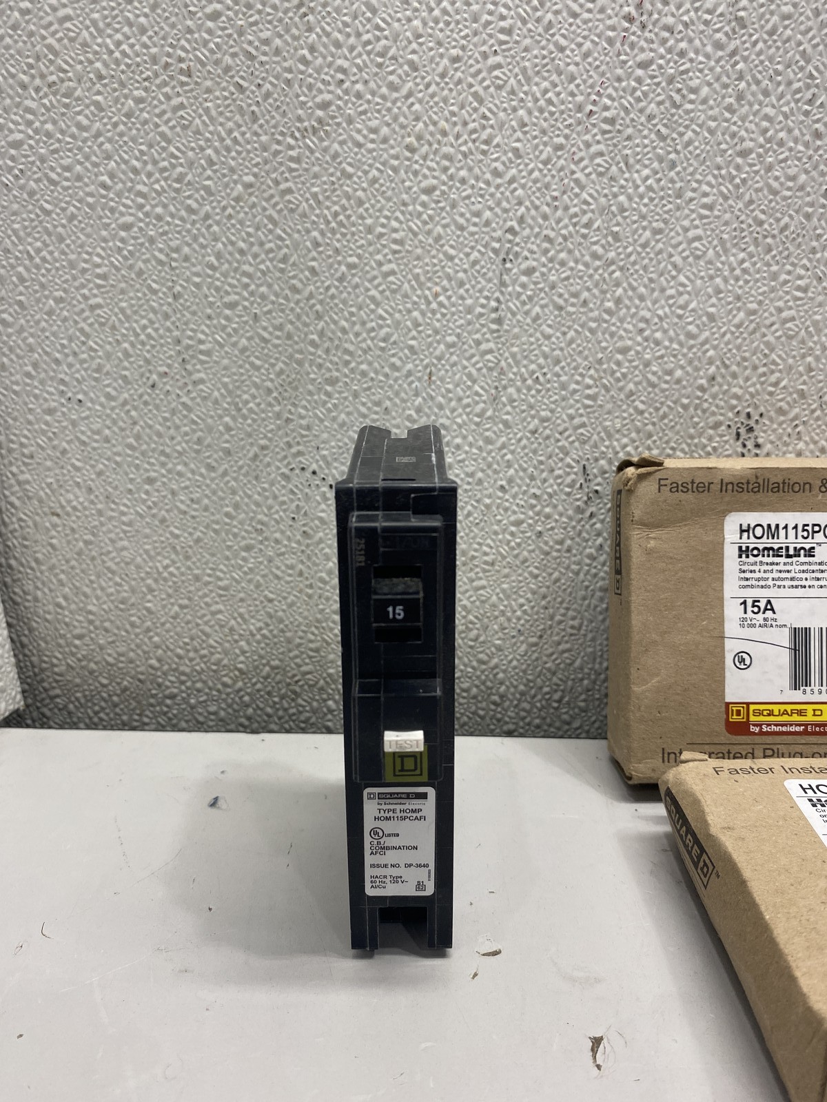 Lot of 4 SquareD/Homeline HOM115PCAFI Circuit Breaker 15A