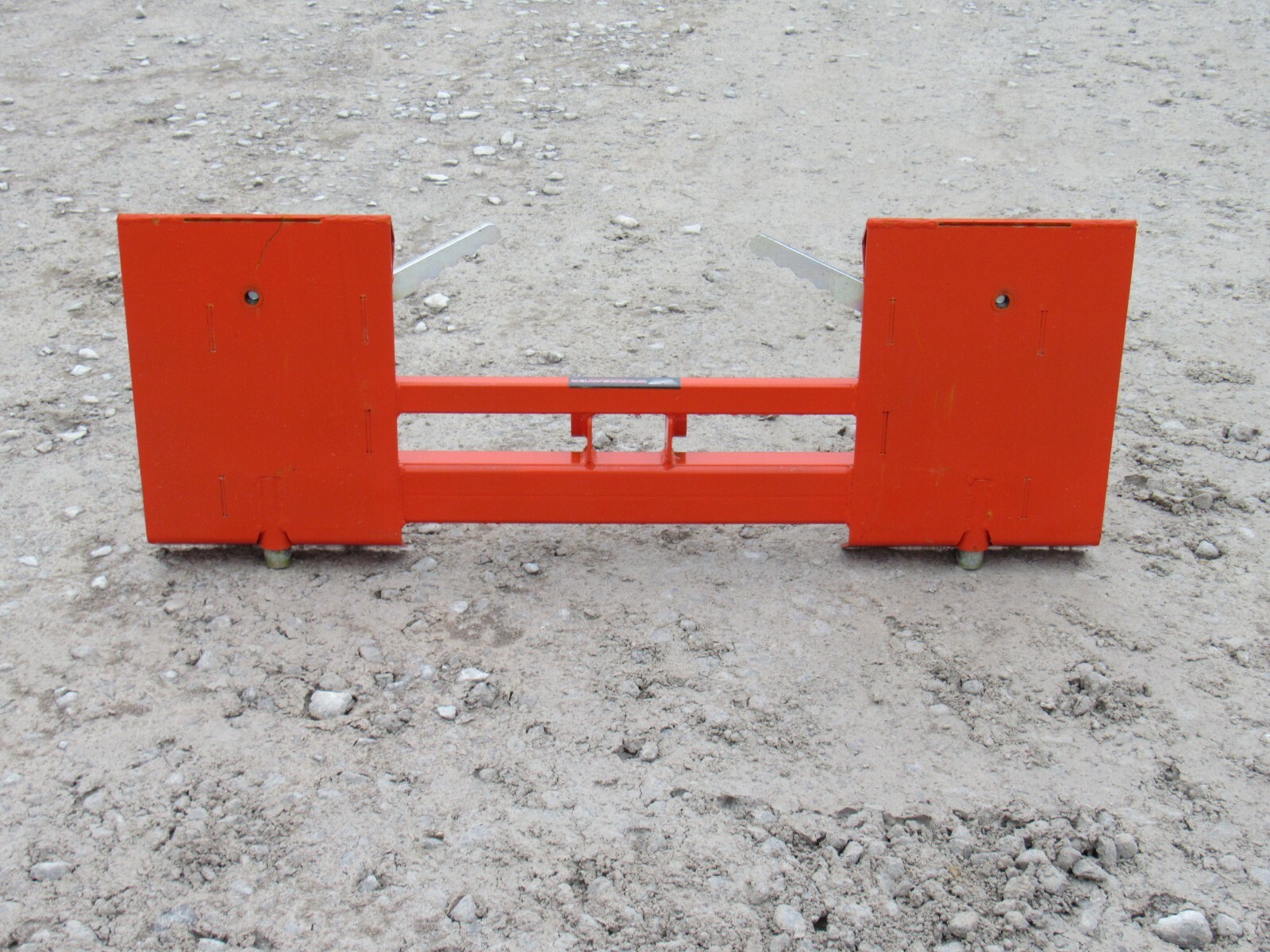 Kubota LA240 and LA243 Tractor Loader to Skid Steer Quick Attach Adapter 835130