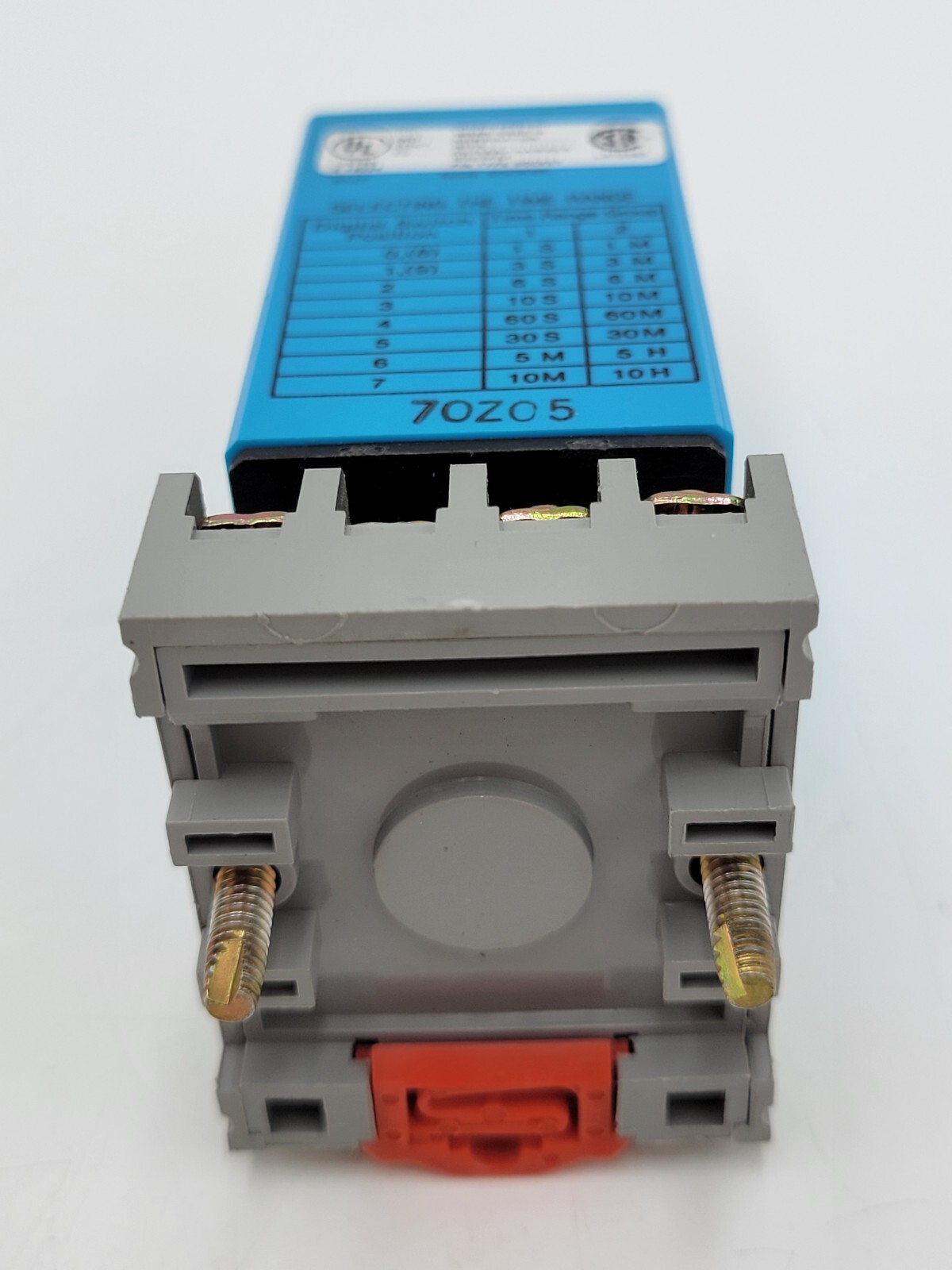 Cutler-Hammer TRN1P Electronic Timer 10A 120VAC 0-5 Min with D3PA2 Socket Base