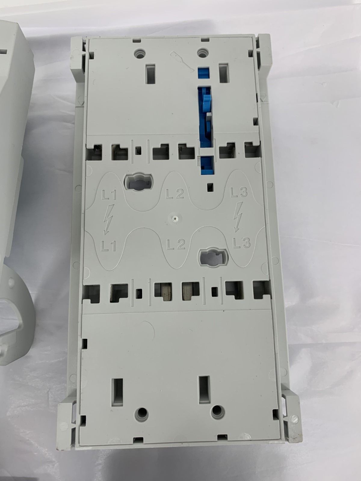 Wohner QCBNH00 Fuse Holder Disconnect Switch Size-00 160A 3P 690V Panel Mounting