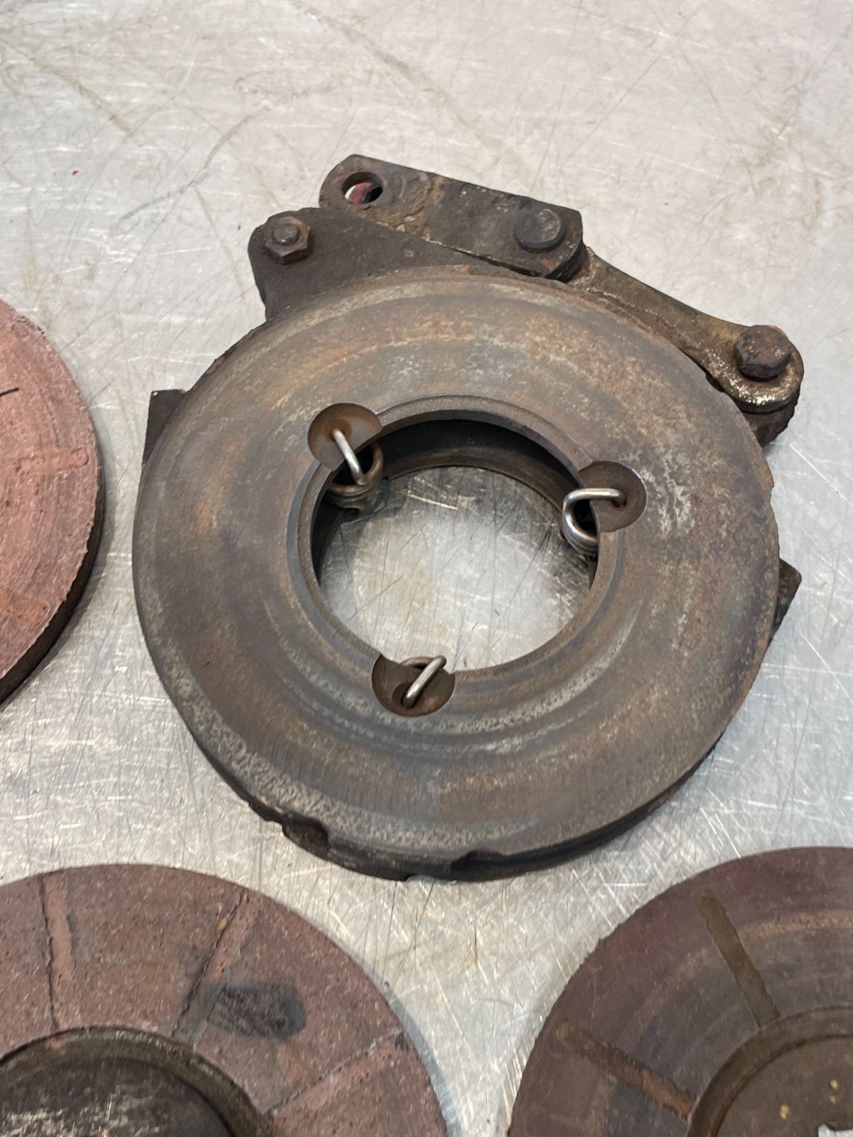 1967 International IH 444 Tractor Brake Actuator & Discs