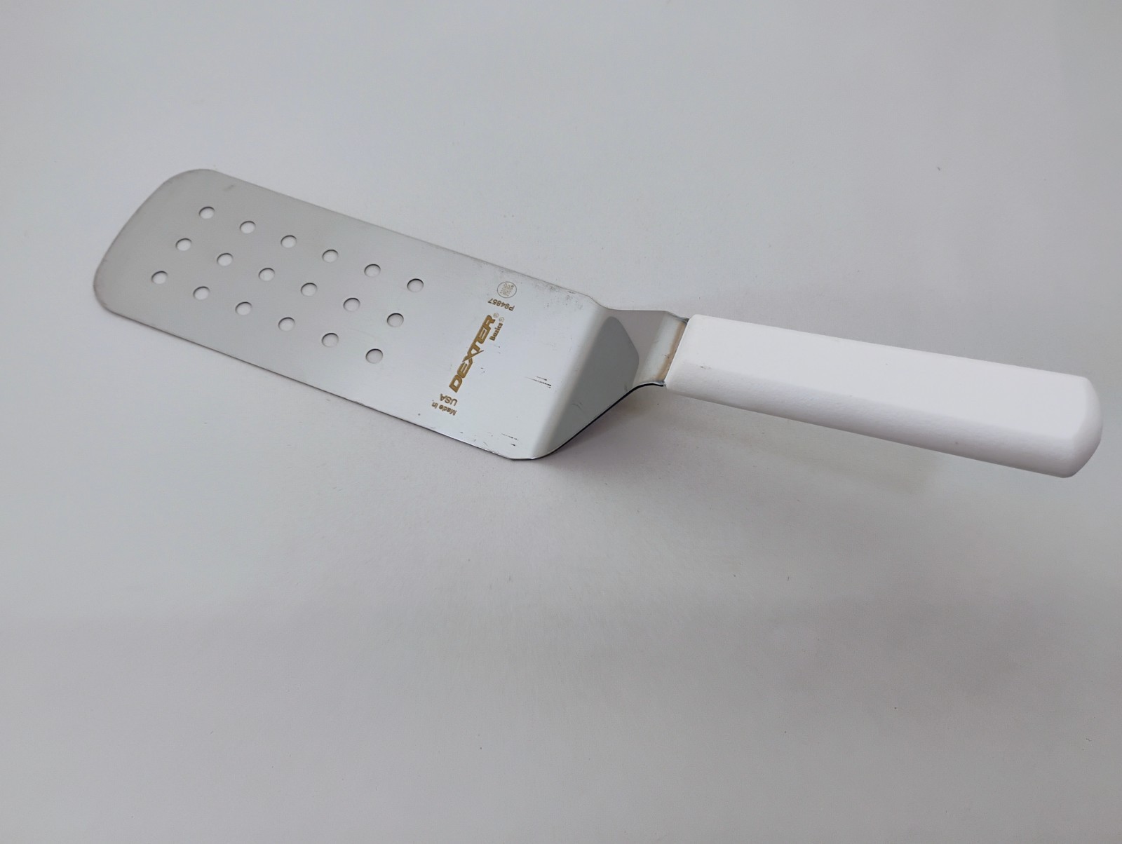 Dexter USA White Handle Turners Spatula 8″X3″ Perforated Stainless Factory2nd
