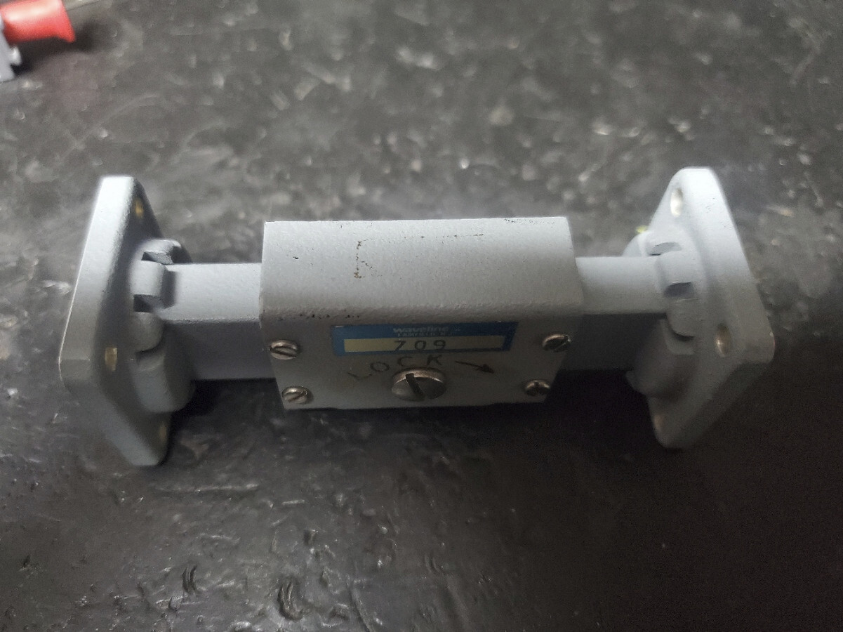 Waveline 709 (WR-62) 12.4-18 GHz, 0-60 dB, 2 W, Rotary Vane Attenuator