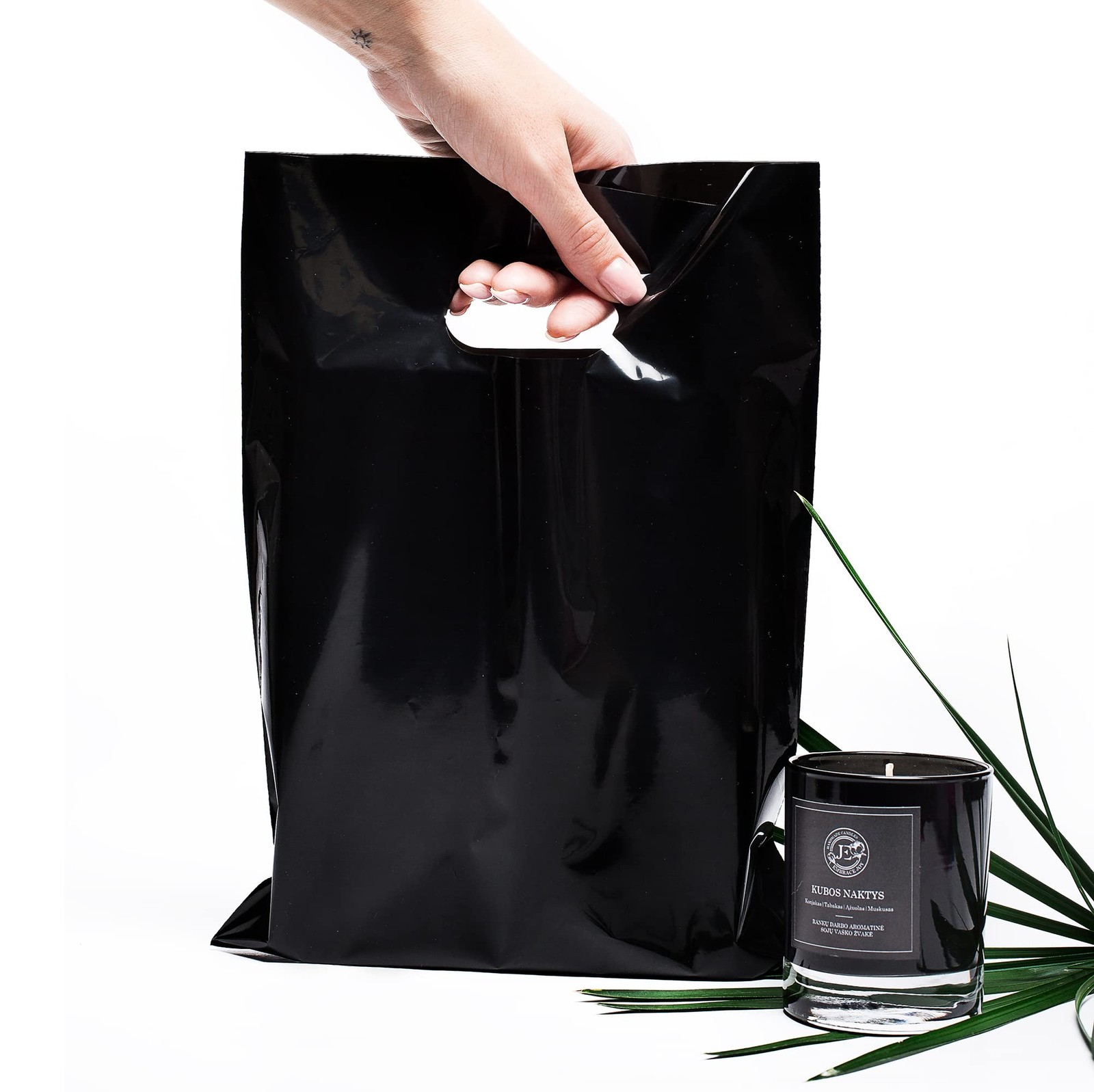 Merchandise Bags 100 Black 9″x12″ Size 1.5Mil Thick With Handles
