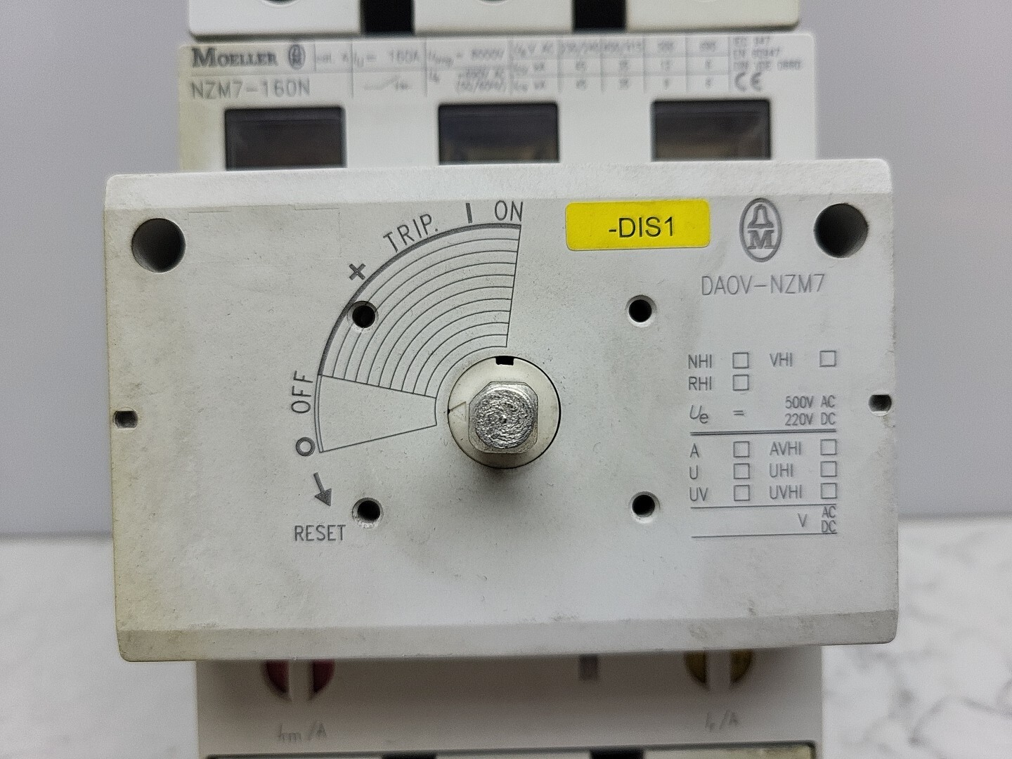 Moeller NZM7-160N Circuit Breaker With Rotary Drive Adaptor 160A 690 Vac 3 Pole