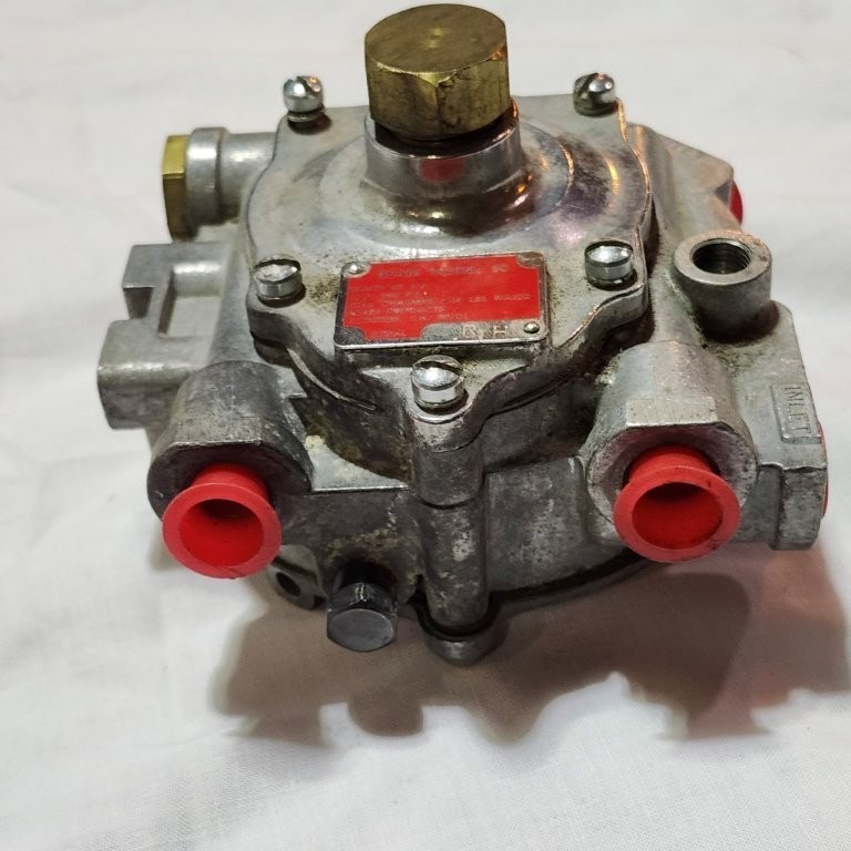 Beam Products Model 60 Propane Regulator, New Old Stock as Shown