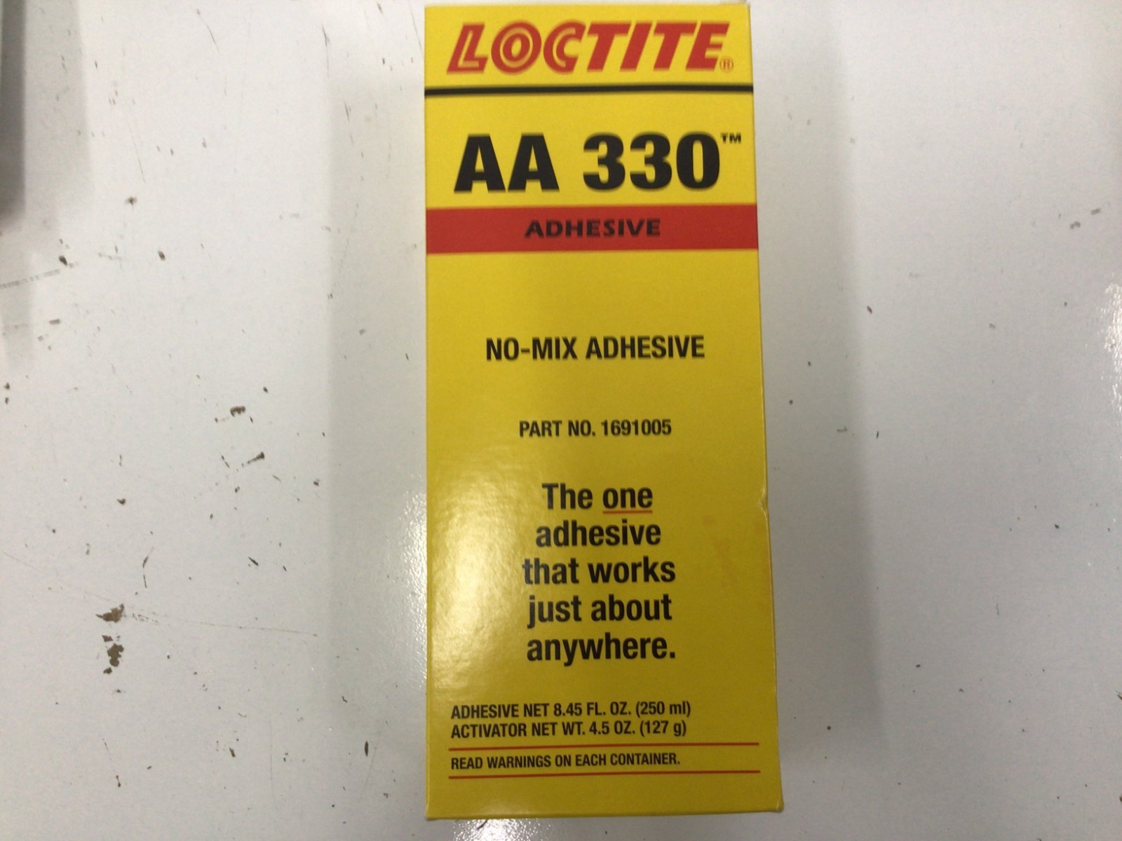 Loctite 1690727 Acrylic Adhesive, 25 Ml, Syringe, Yellow, 330 Series, 5 Min