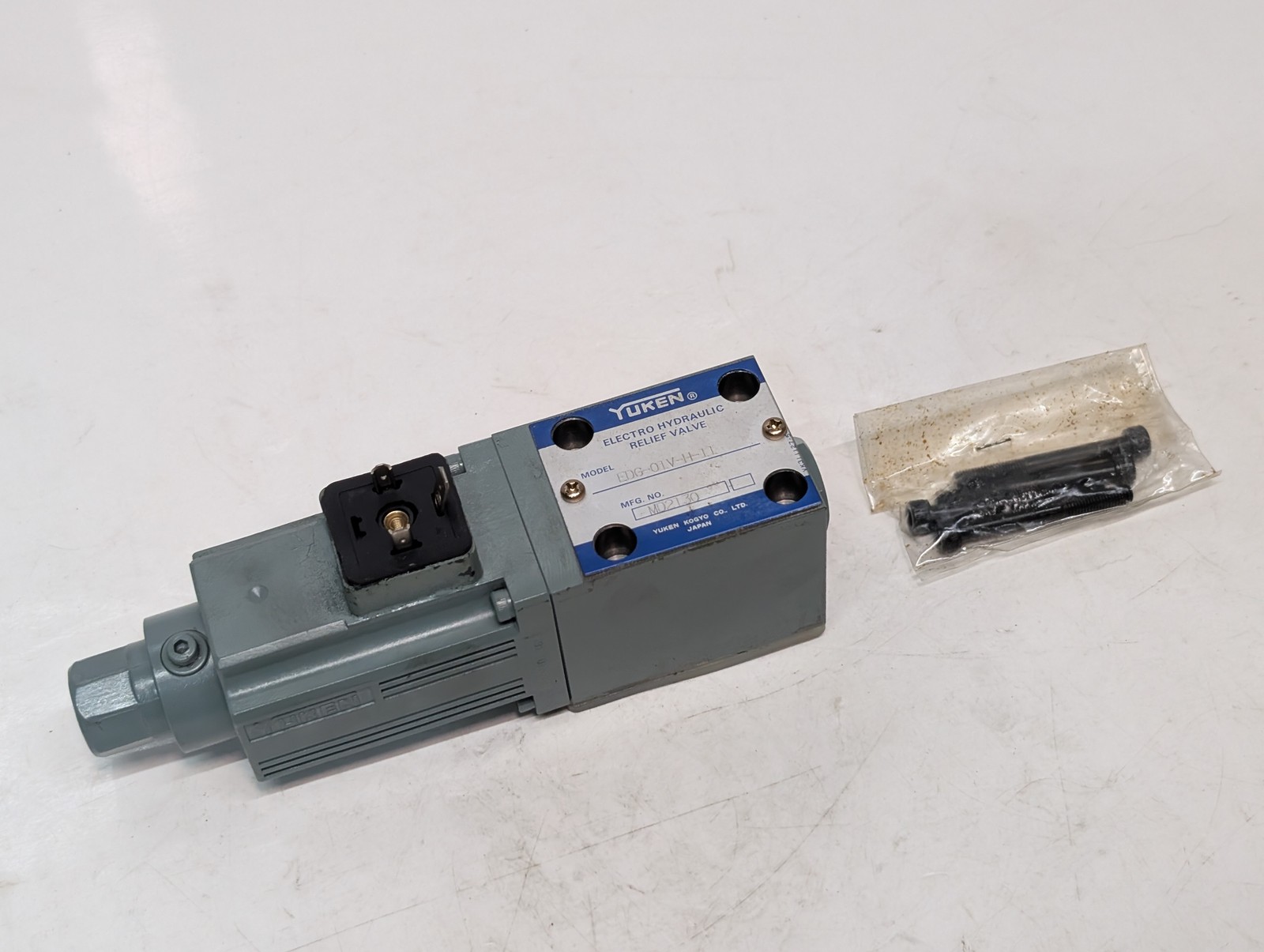 Yuken EDG-01V-H-11 electro hydraulic relief valve Japan industrial as shown