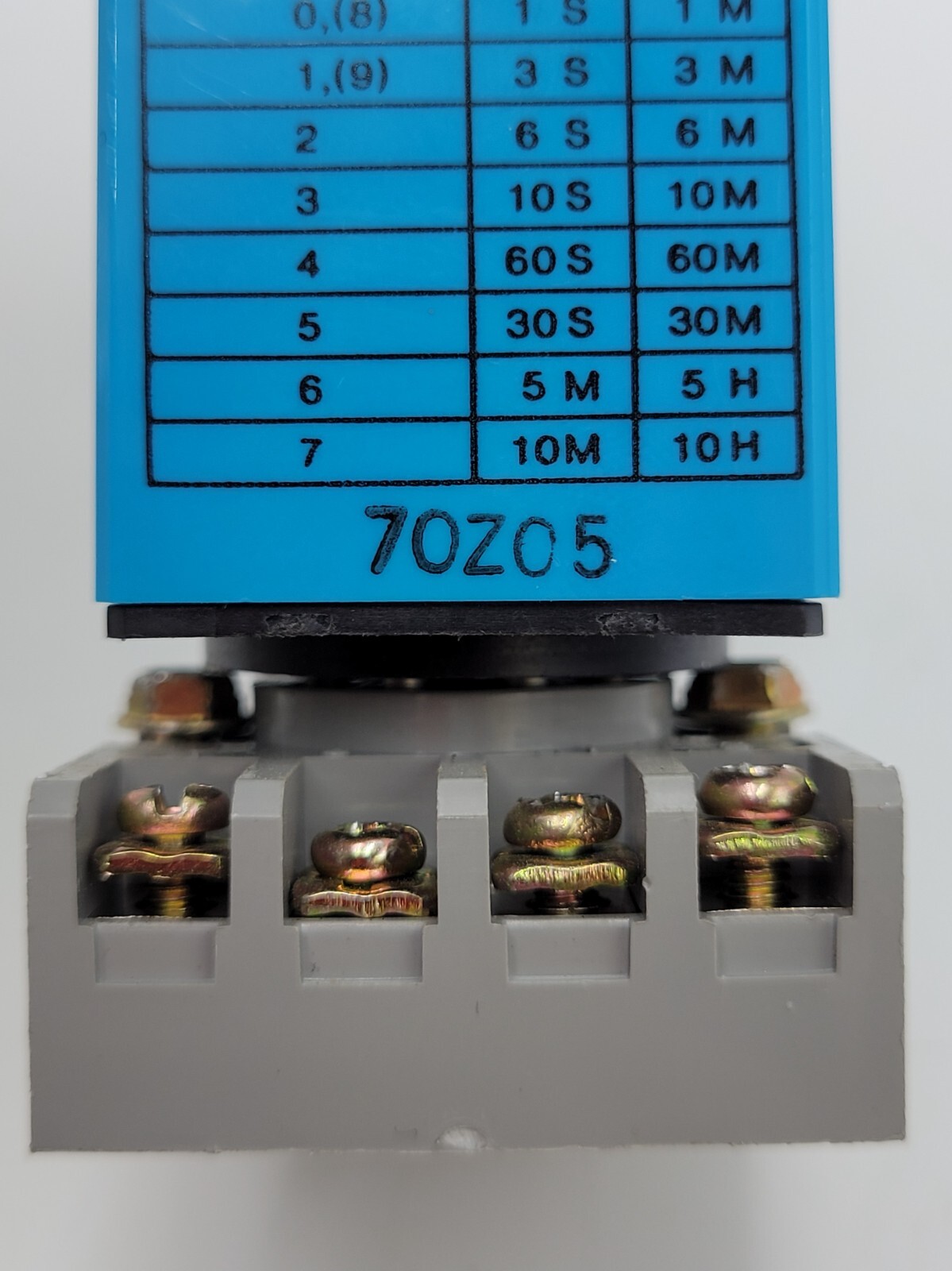 Cutler-Hammer TRN1P Electronic Timer 10A 120VAC 0-5 Min with D3PA2 Socket Base