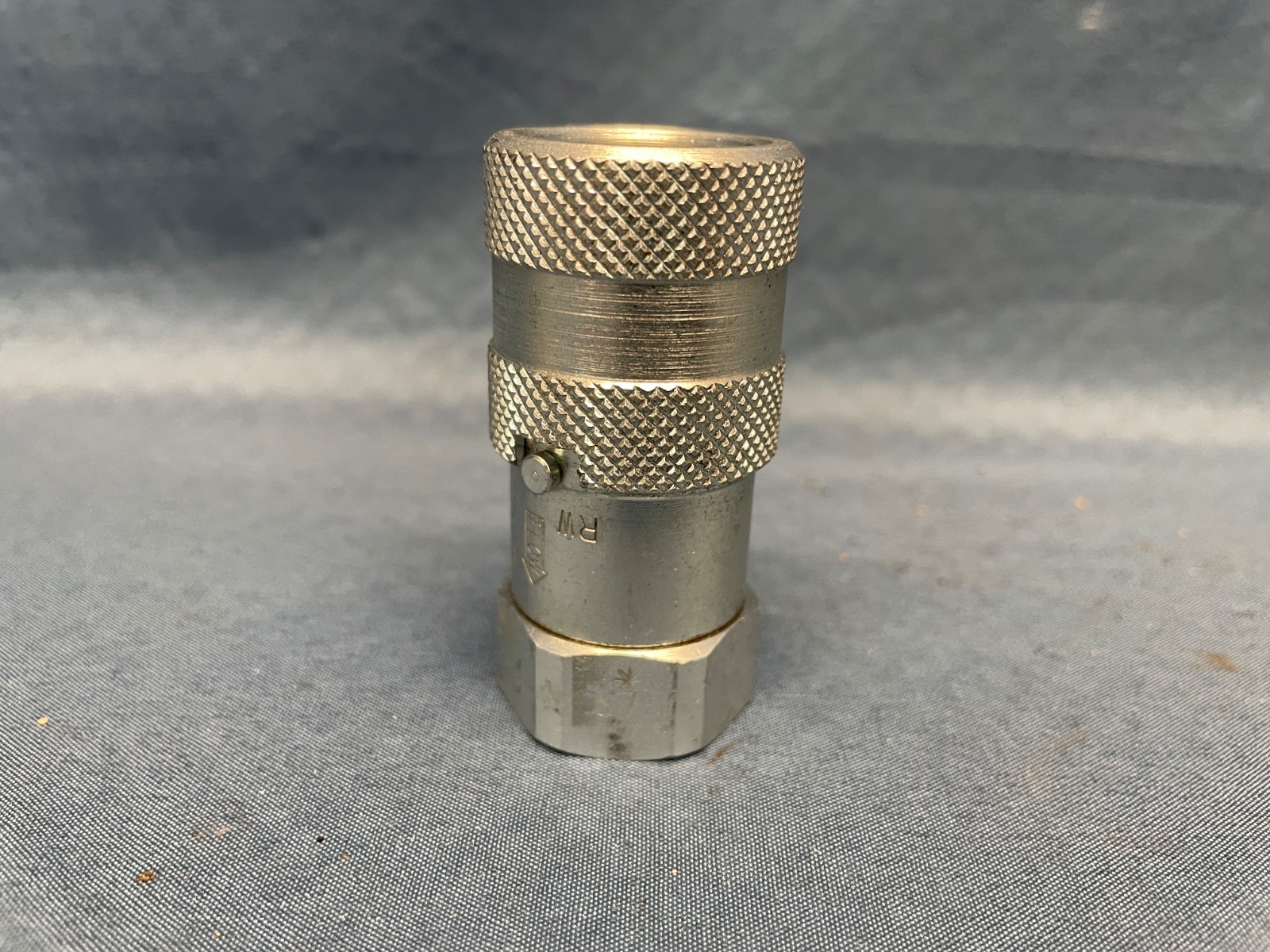 Parker FF-371-6FP Non-Spill Quick Disconnect Coupler 3000 PSI