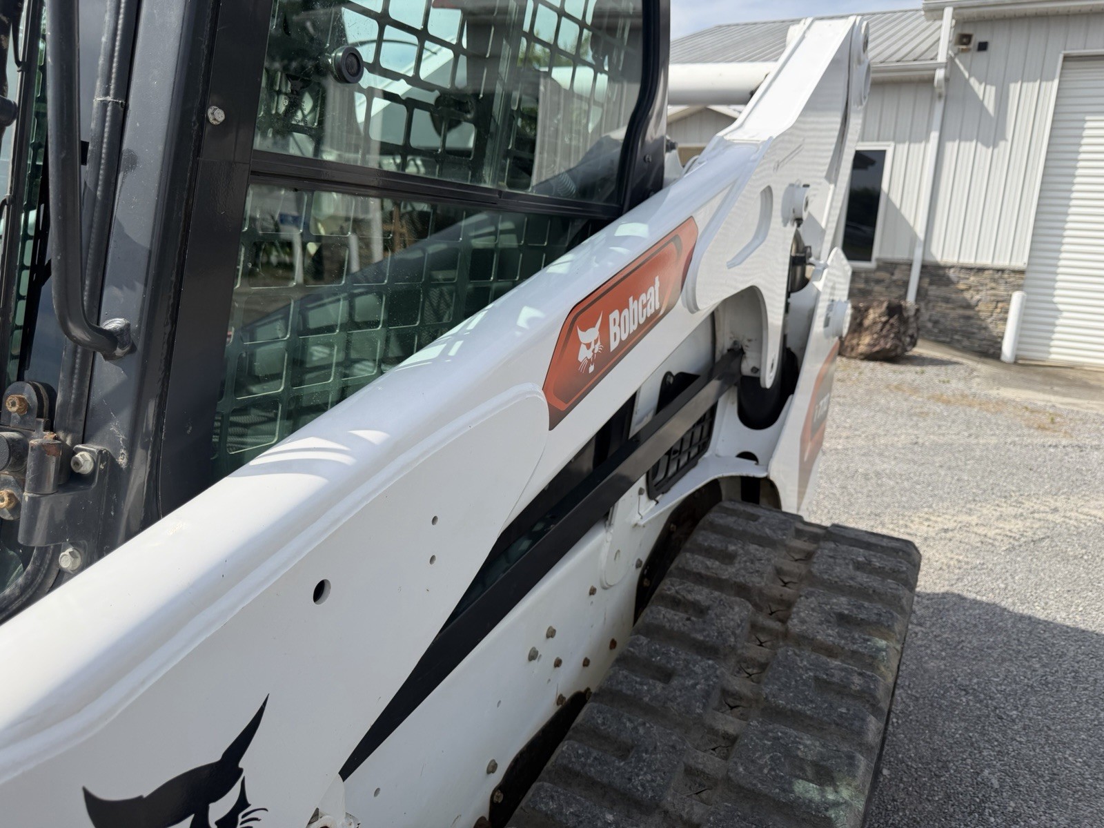 2020 BOBCAT T770 SKID STEER LOADER – 92HP TURBO DIESEL – A/C CAB – BOBTACH