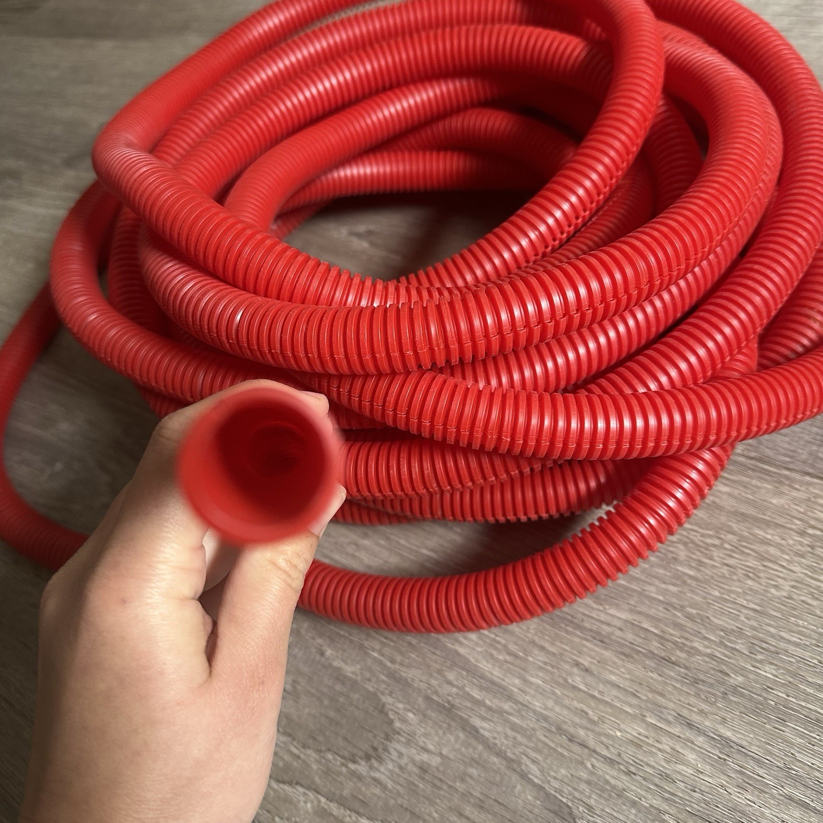 Split Wire Loom Flex Tubing Cable Corrugated Conduit Polyethylene Red 3/4” 35ft