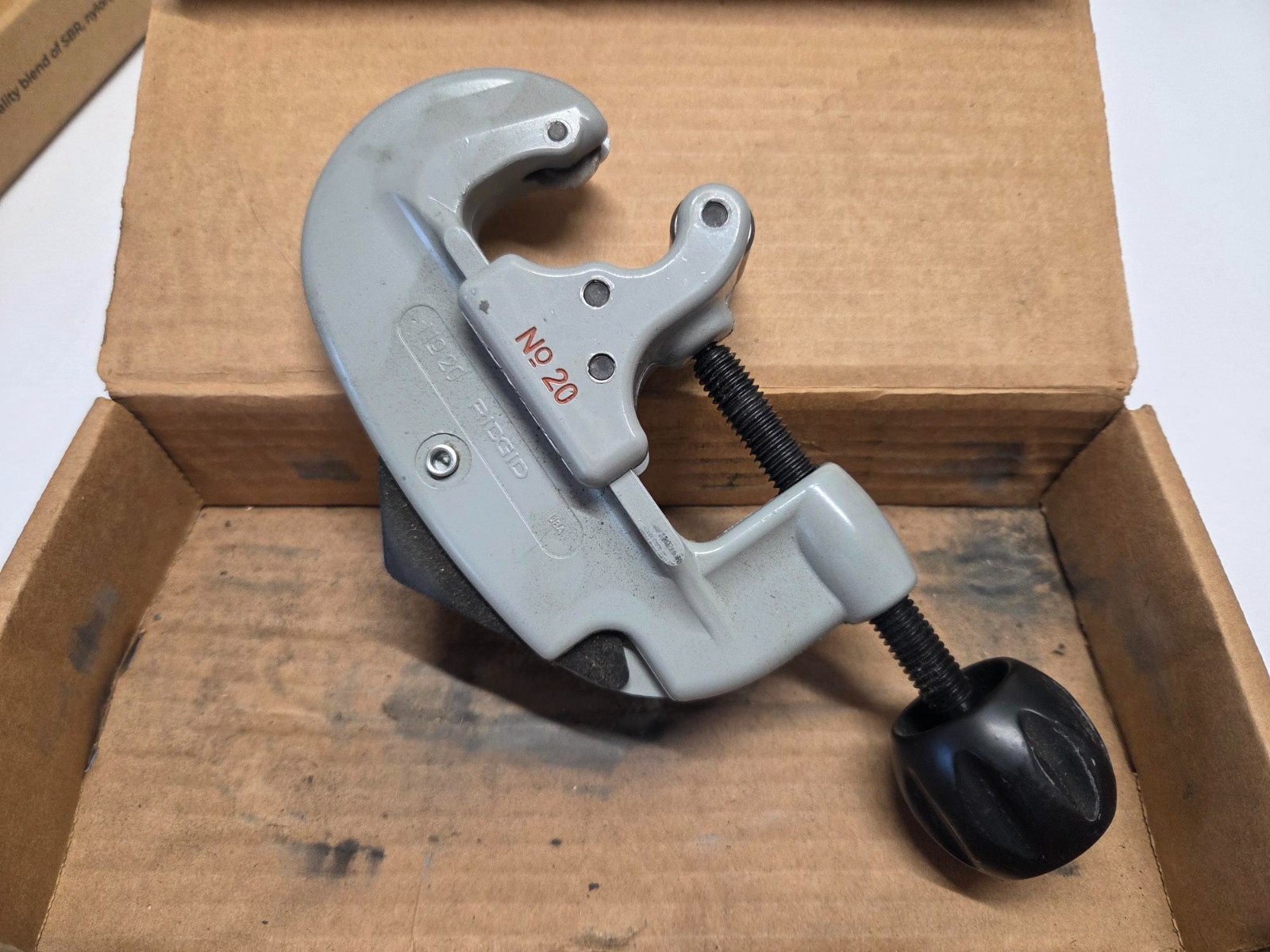 Rigid No. 20 Tubing Cutter, 5/8”-2-1/8” – Brand New