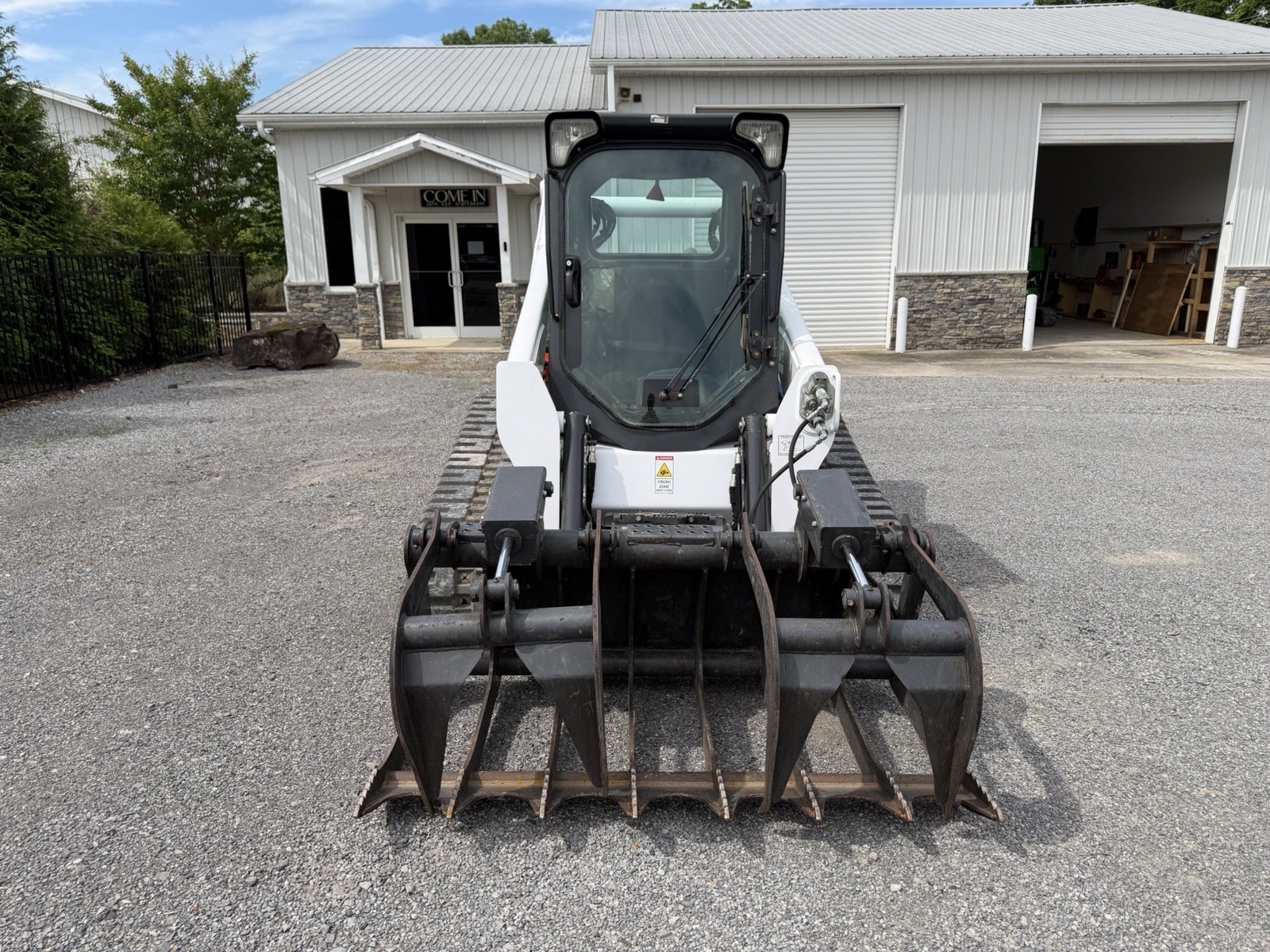 2020 BOBCAT T770 SKID STEER LOADER – 92HP TURBO DIESEL – A/C CAB – BOBTACH