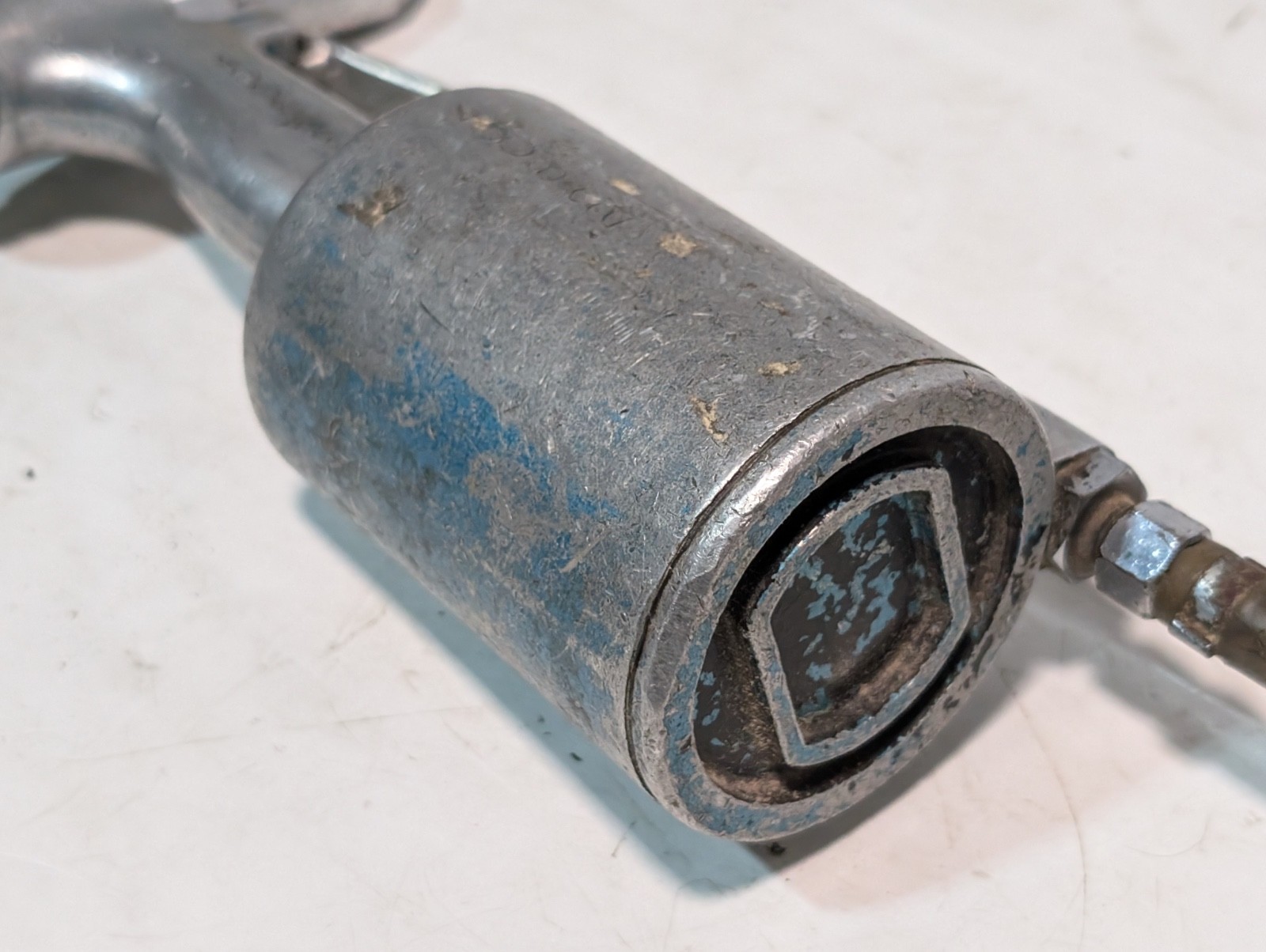 Unbranded 400862 Pneumatic Air-Hydraulic Pop Rivet Gun, As Shown In Pictures