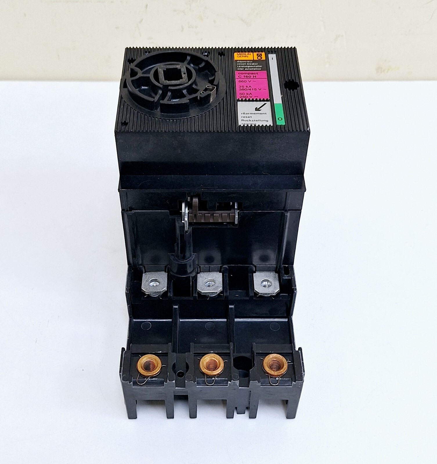Merlin Gerin Compact C 160H Circuit Breaker 660V 35kA 380/415V 50kA 250V 160A