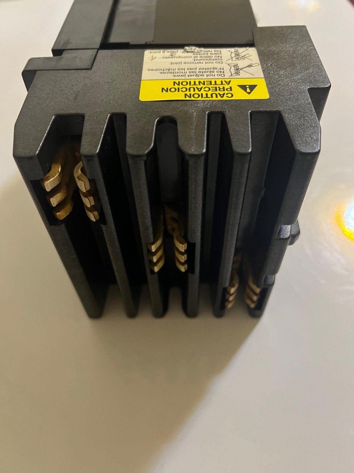 SQUARE D JDA36175 175A 3-PHASE 3-POLE 600V I-LINE POWERPACT J CIRCUIT BREAKER