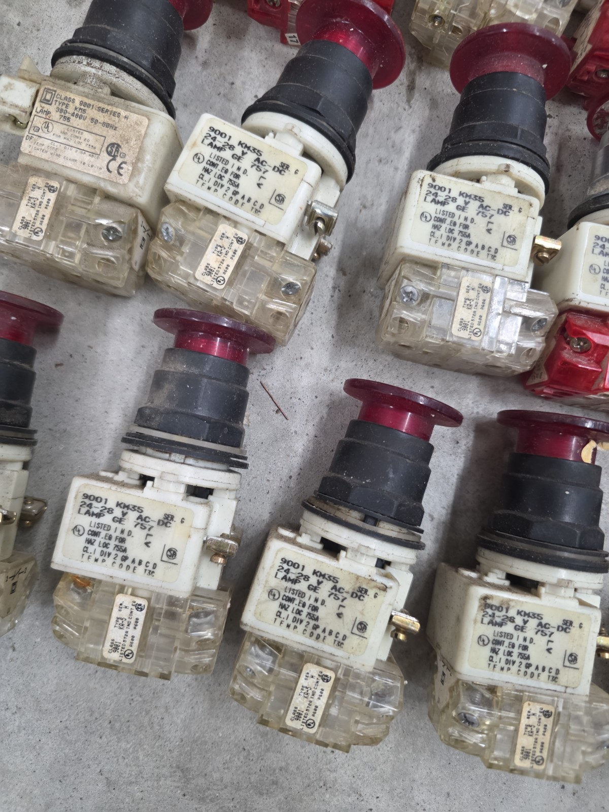 LOT OF 35 Square D 9001 KM1,KM35, KM7 Red Push MOMENTARY VARIOUS DIFFERENT