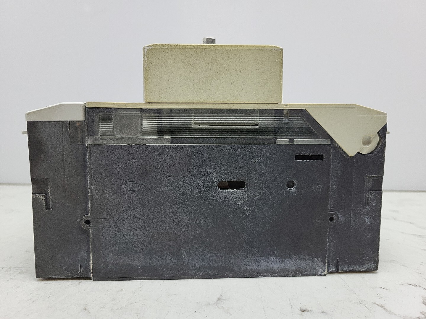 Moeller NZM7-160N Circuit Breaker With Rotary Drive Adaptor 160A 690 Vac 3 Pole
