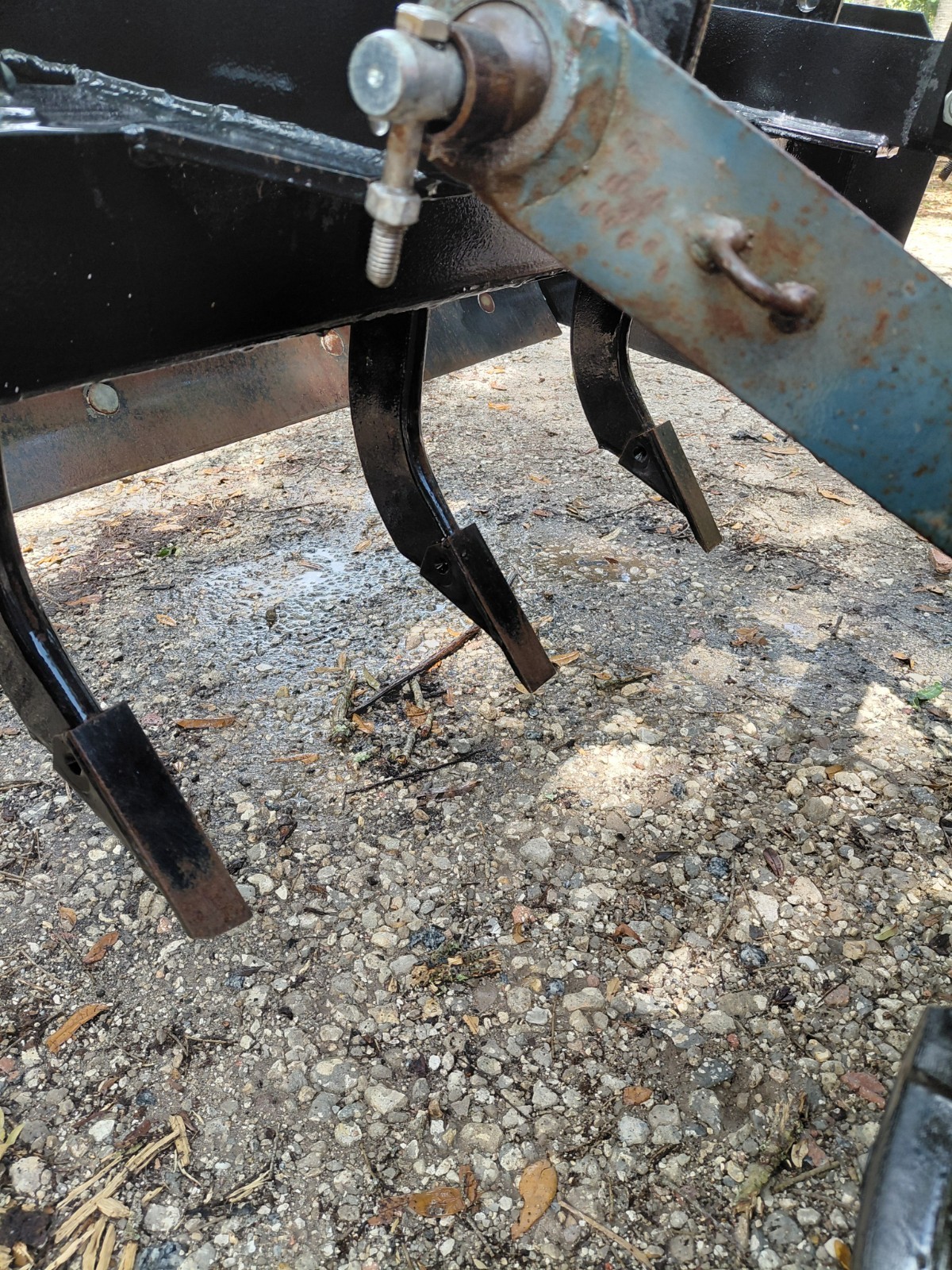 Box Blade/Scraper 48 in. Cat. 1, 3-pt. Hitch, 4 Rippers, NorTrac Brand w/Manual