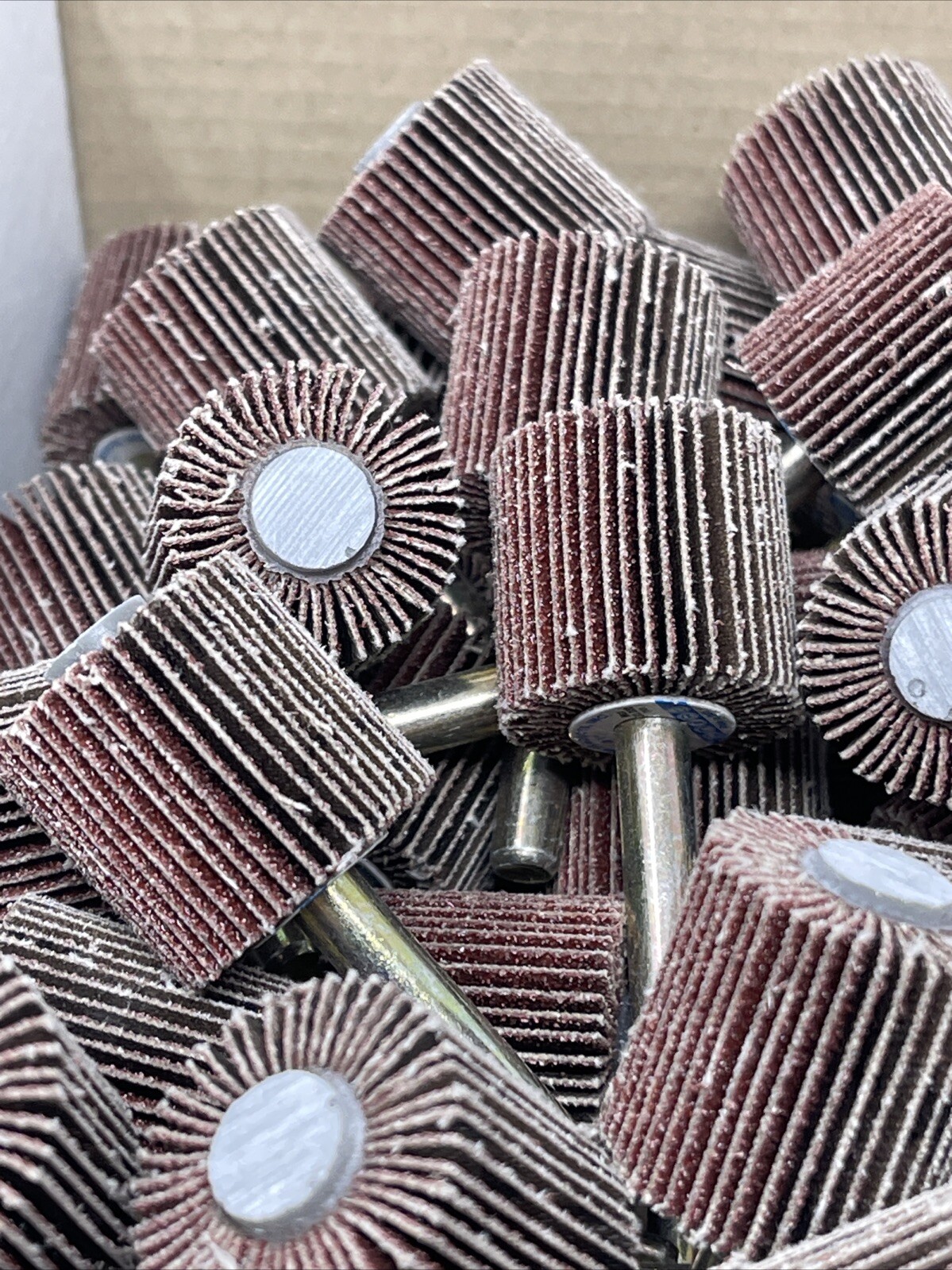 1″ x 1″ x 1/4″ Shank Mounted Flap Wheels – A/O 60 Grit Sanding Wheels, 50 Pack