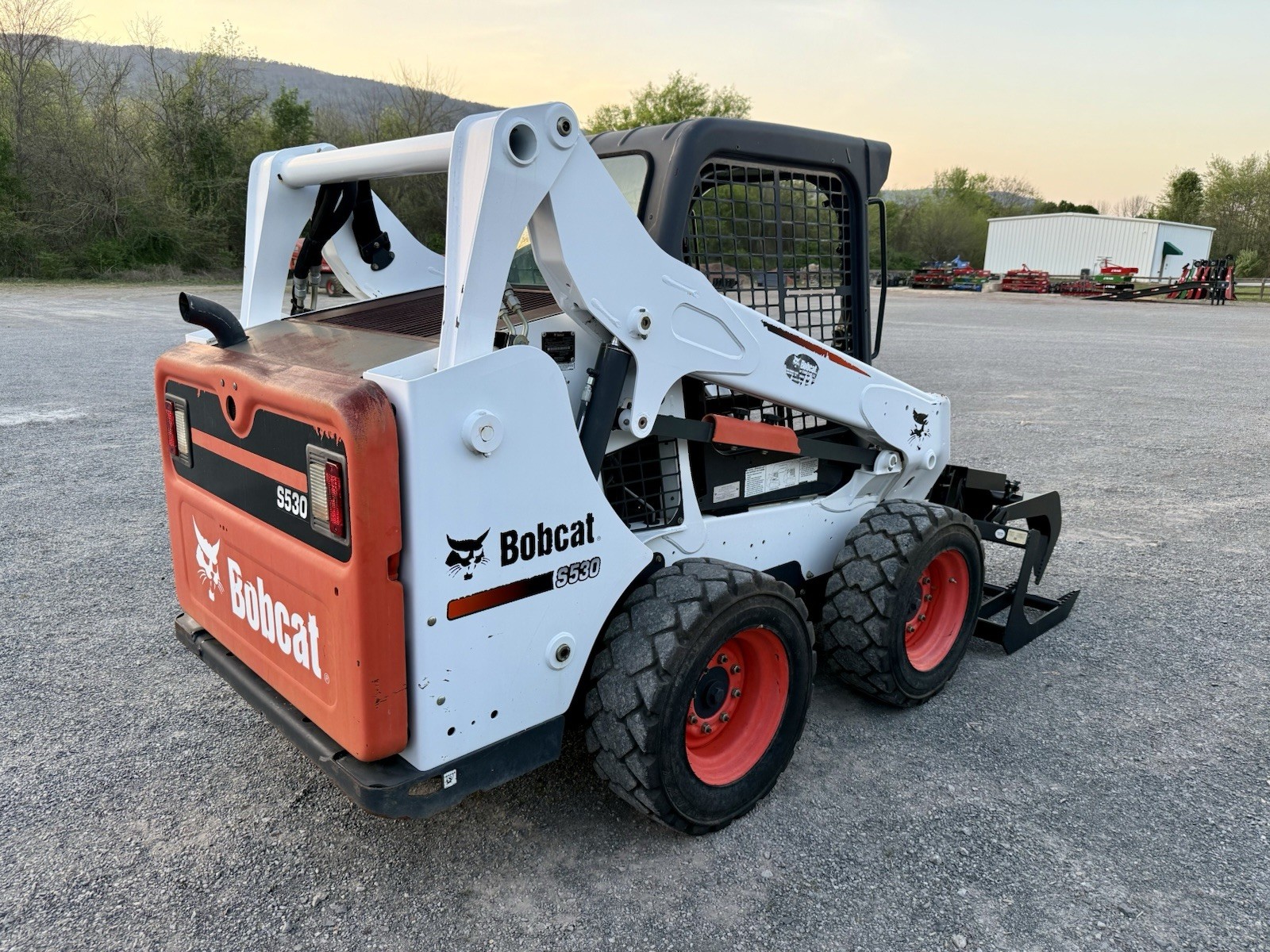 2015 BOBCAT S530 SKID STEER LOADER – AUXILLARY HYDRAULICS – FREE FREIGHT