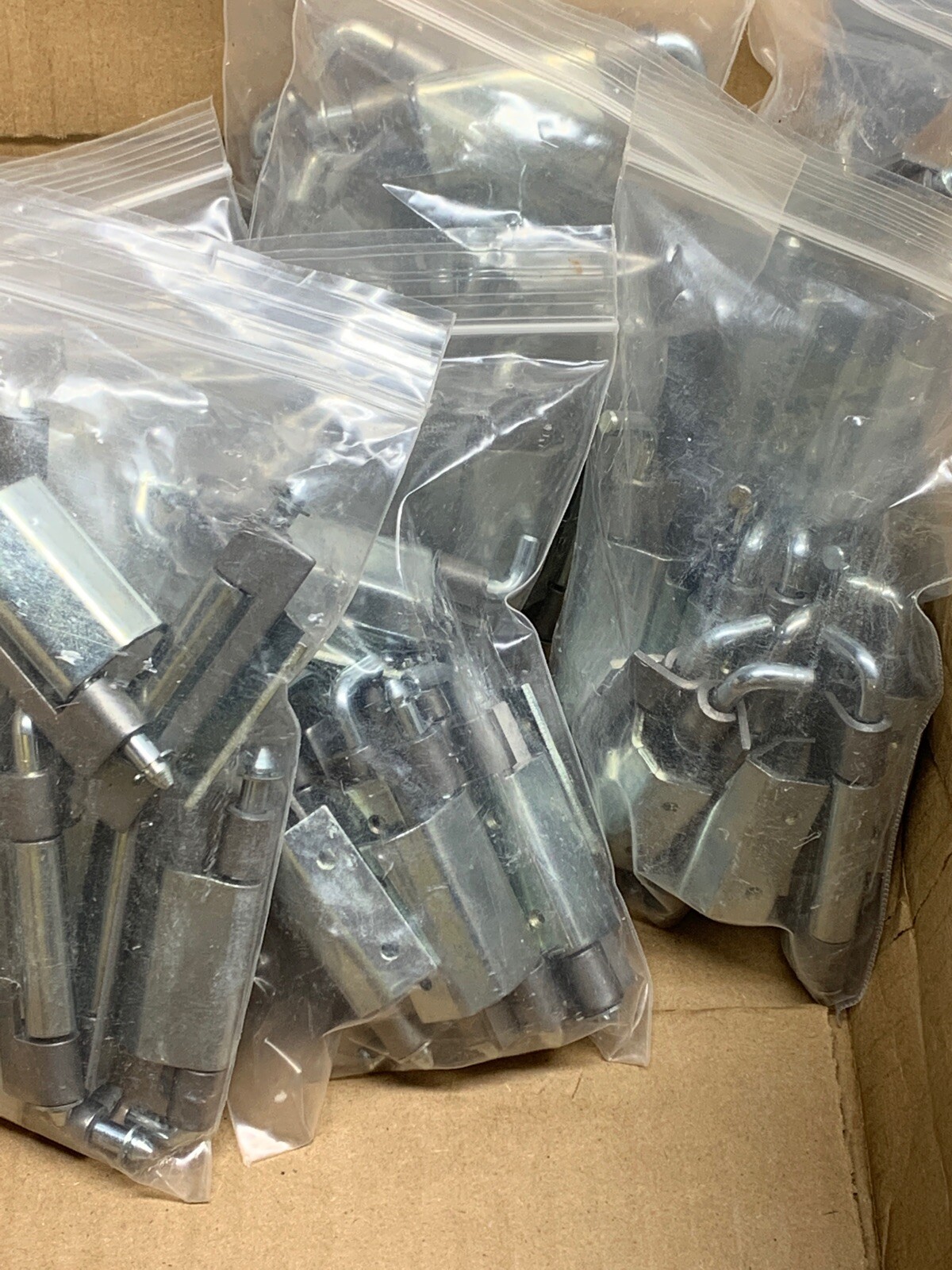 NEW! [BOX OF 100pcs] DIRACK 200-08413 Concealed Hinges 2.36” x .87” .196”