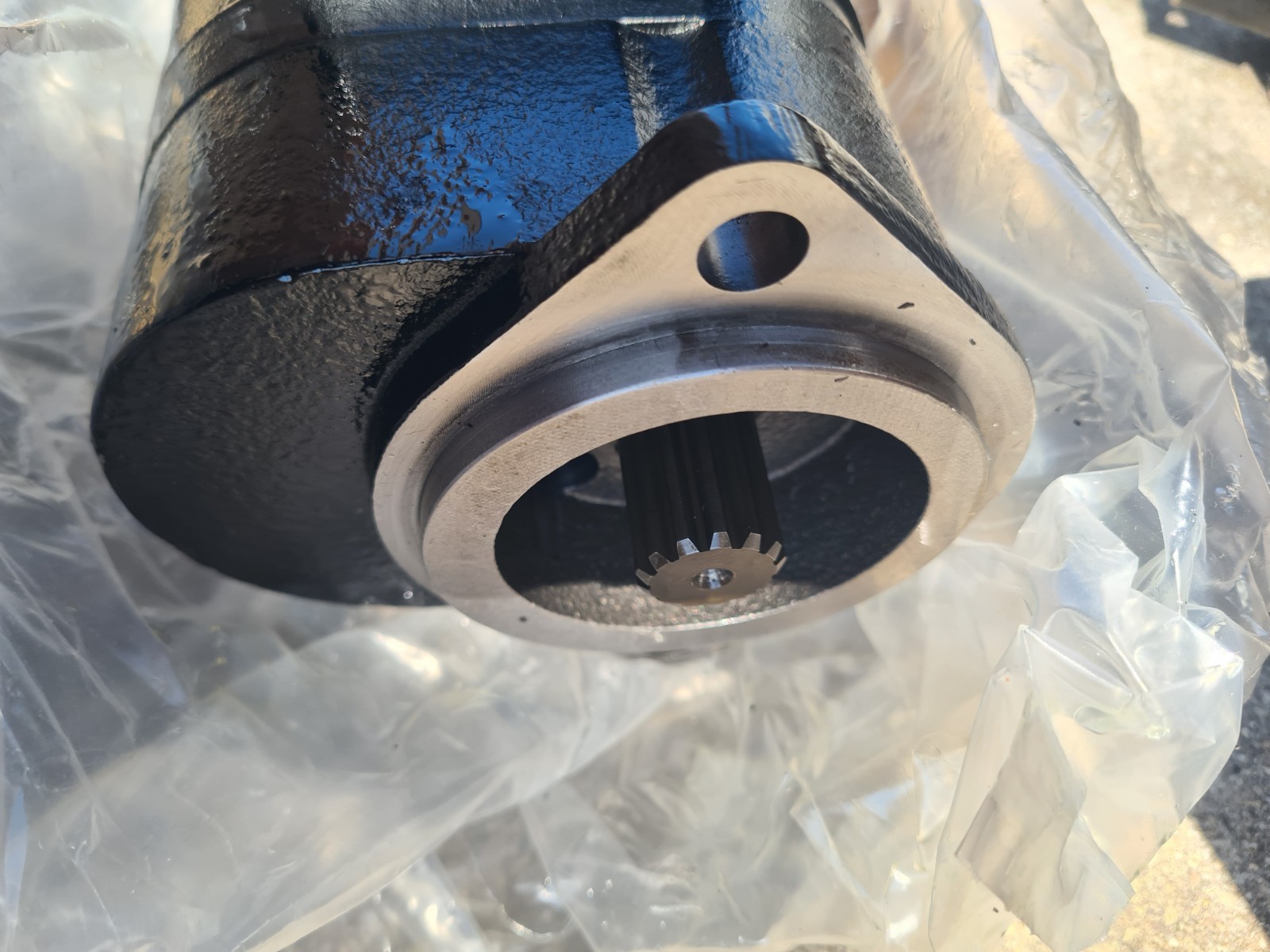 BOBCAT High Flow Double Gear Hydraulic Pump S250 S300 863 Skid Steer T200