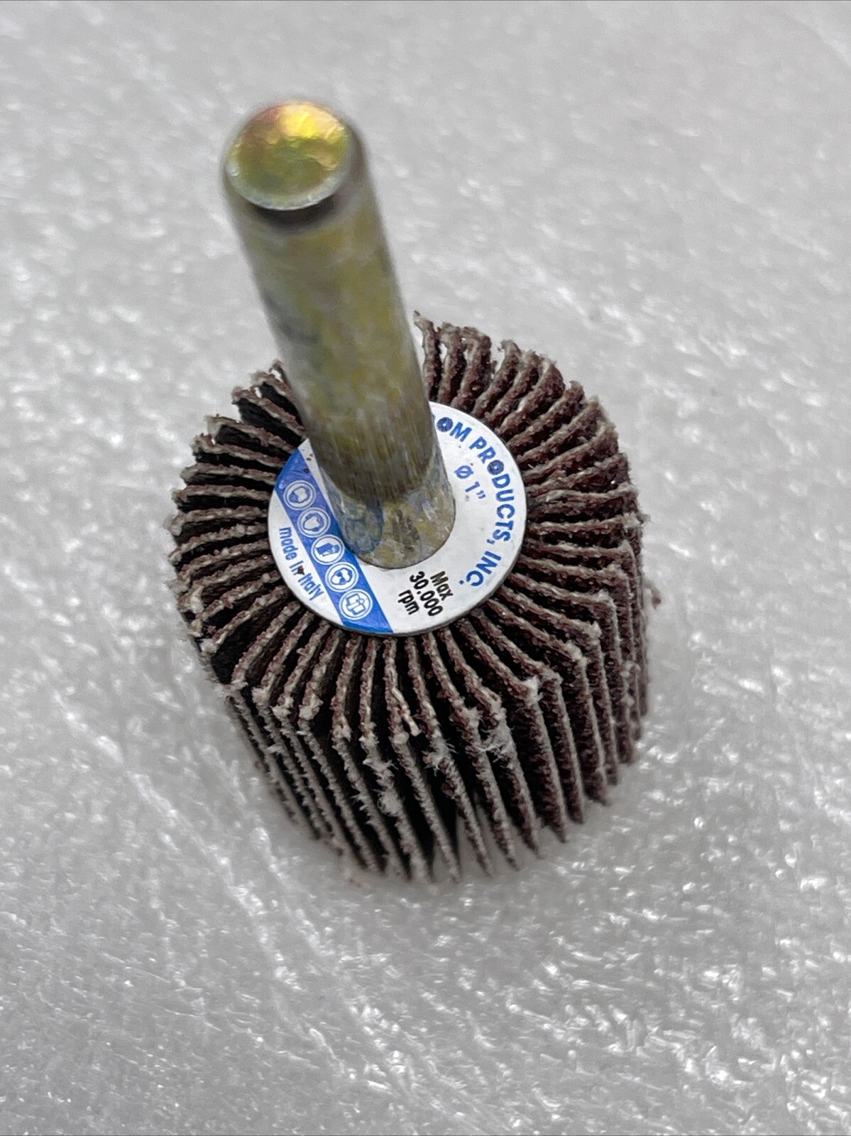 1″ x 1″ x 1/4″ Shank Mounted Flap Wheels – A/O 60 Grit Sanding Wheels, 50 Pack