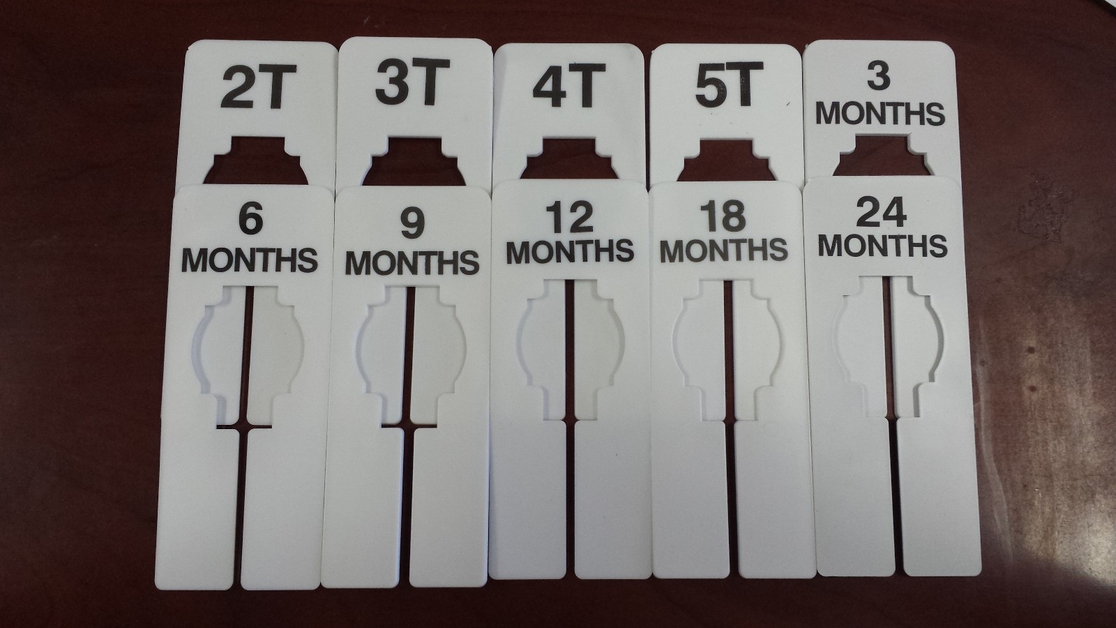 Infant / Toddler Clothing Rack Size Dividers Set Rectangular Hanger Retail Store